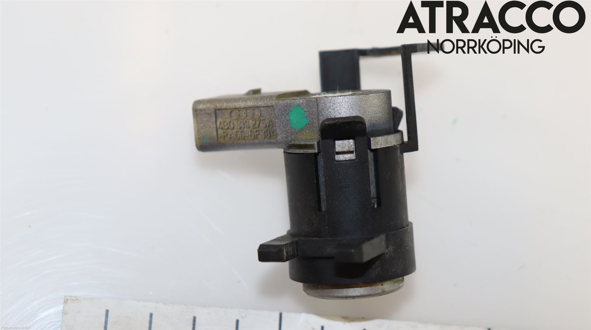 Audi A8/S8 4D 94-02 Parkeringshjälp Frontsensor