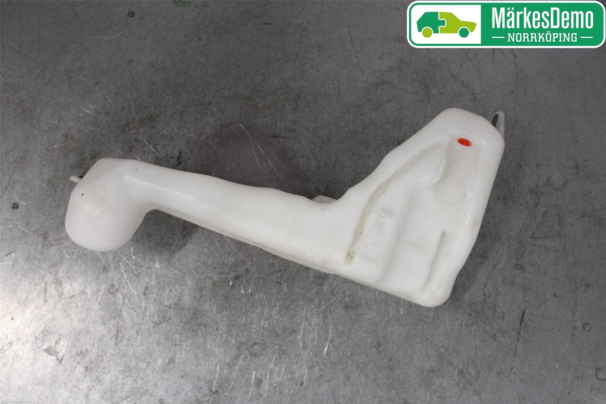 Volkswagen VW AMAROK 2H 10-22 Spolartank Vindruta-Strål