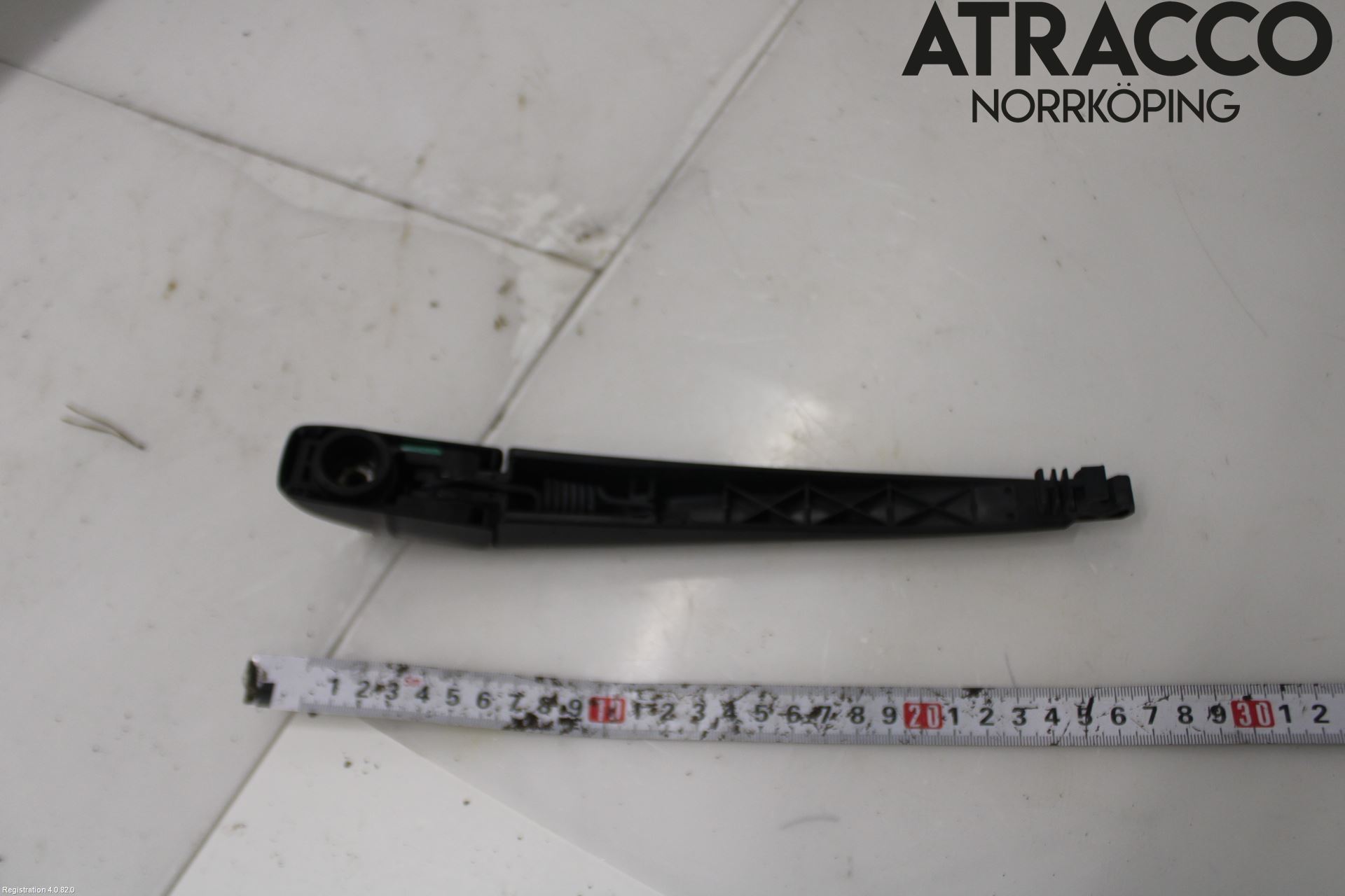 Toyota COROLLA 19- Torkararm-Bakruta