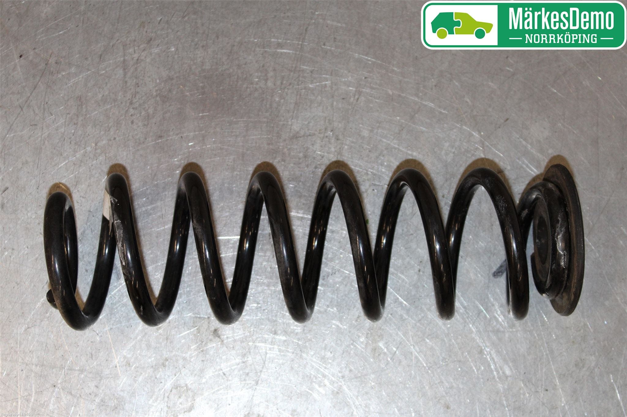 Skoda KAROQ 18- Fjäder Bak