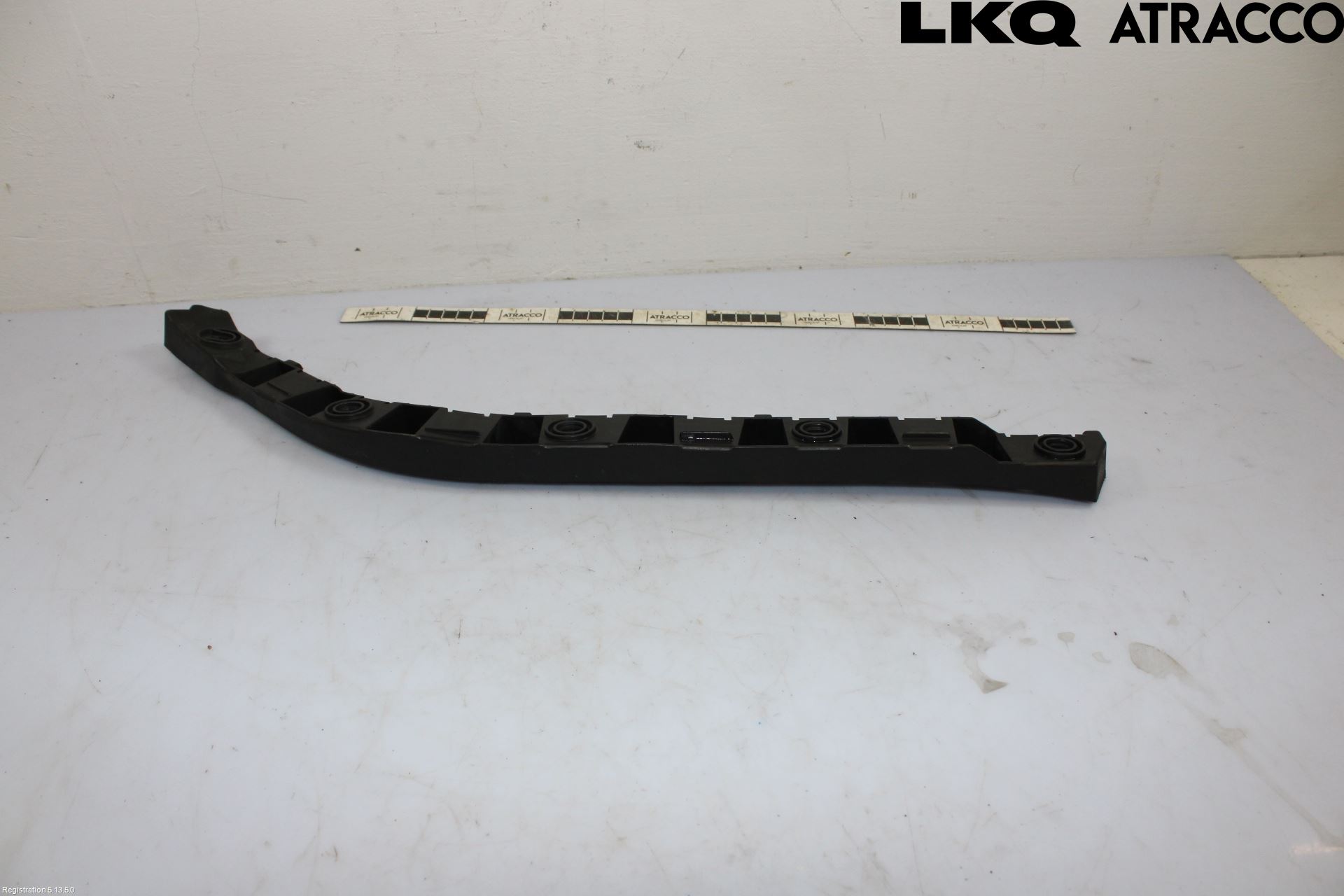Skoda SUPERB 09-15 Stötfångarfäste Bak Vä