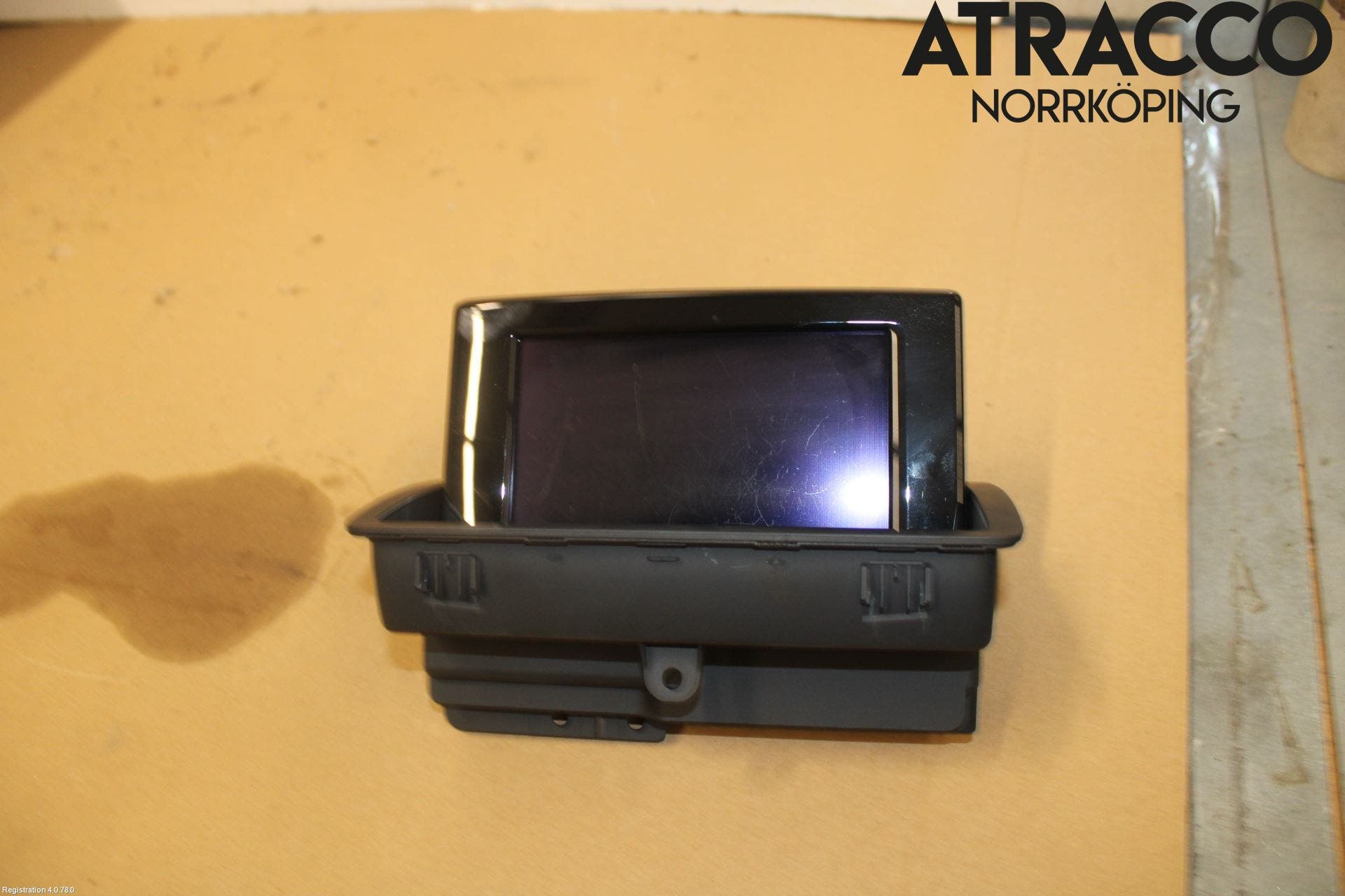 Audi Q3 8U 12-18 Kontrolldisplay