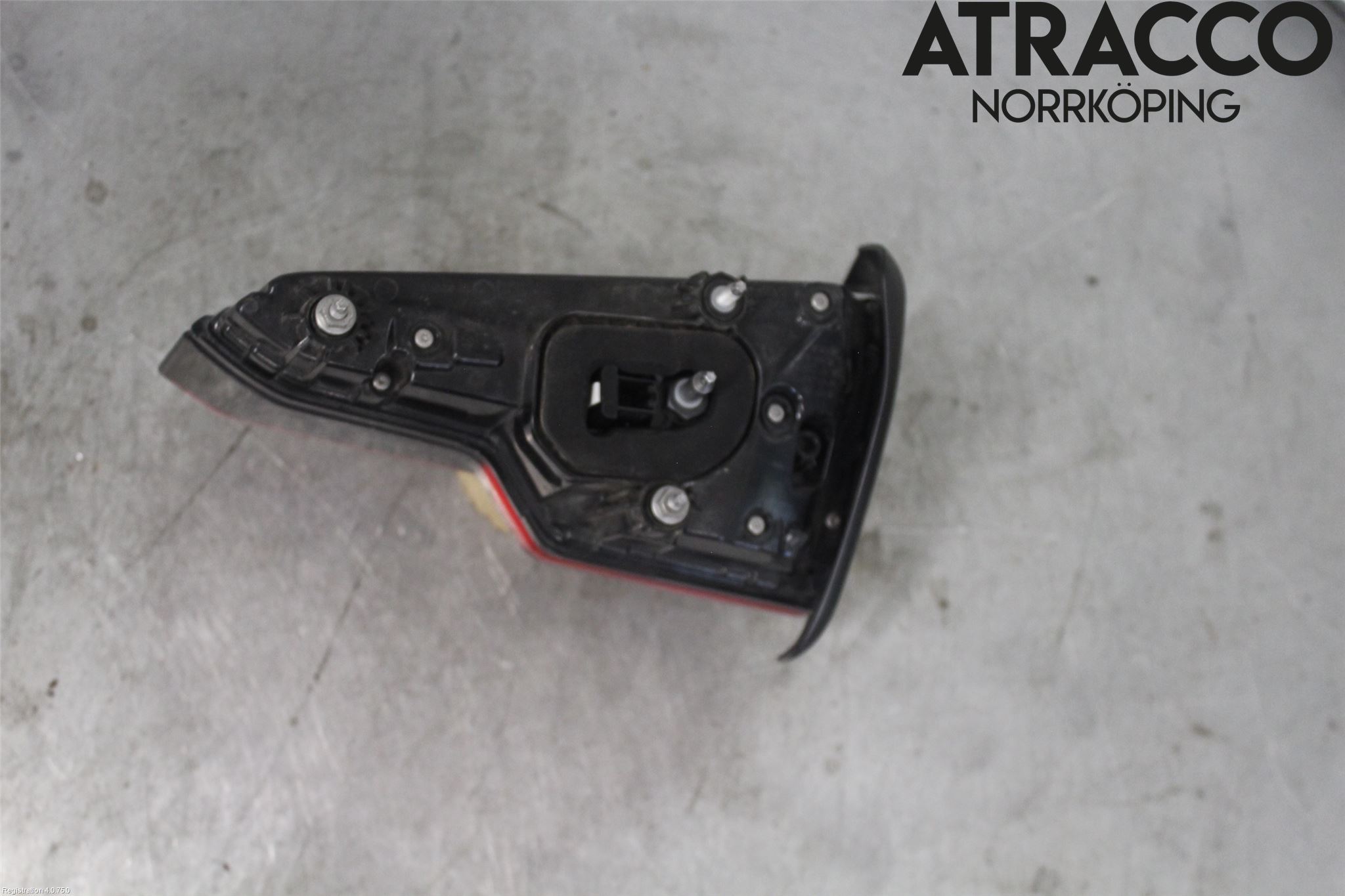 Audi A4/S4 B9 16-19 Bakljus Lucka Vä