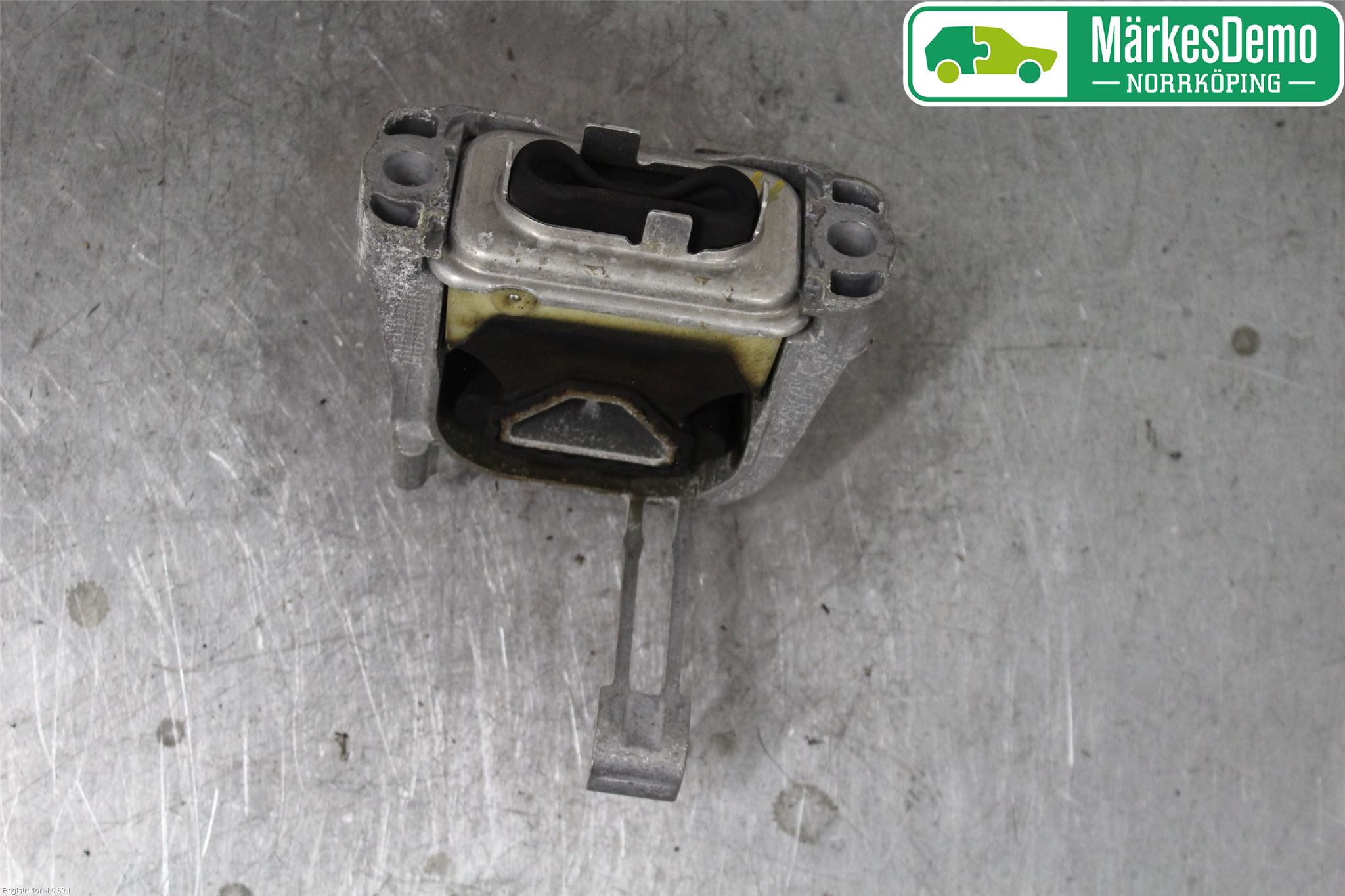 Volkswagen VW GOLF / E-GOLF VII 13-20 Motorfäste