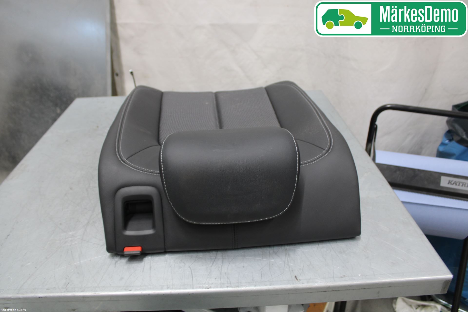 Audi A6 F2/C8 19- Inredning Baksäte