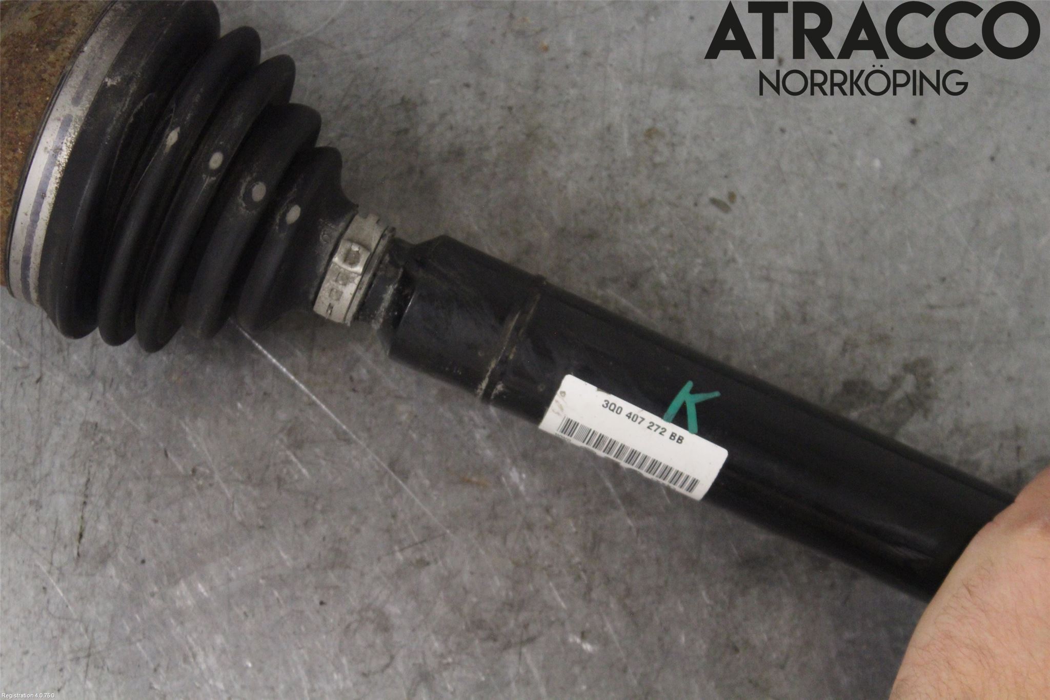 Volkswagen VW PASSAT 15-19 Drivaxel Fram Höger