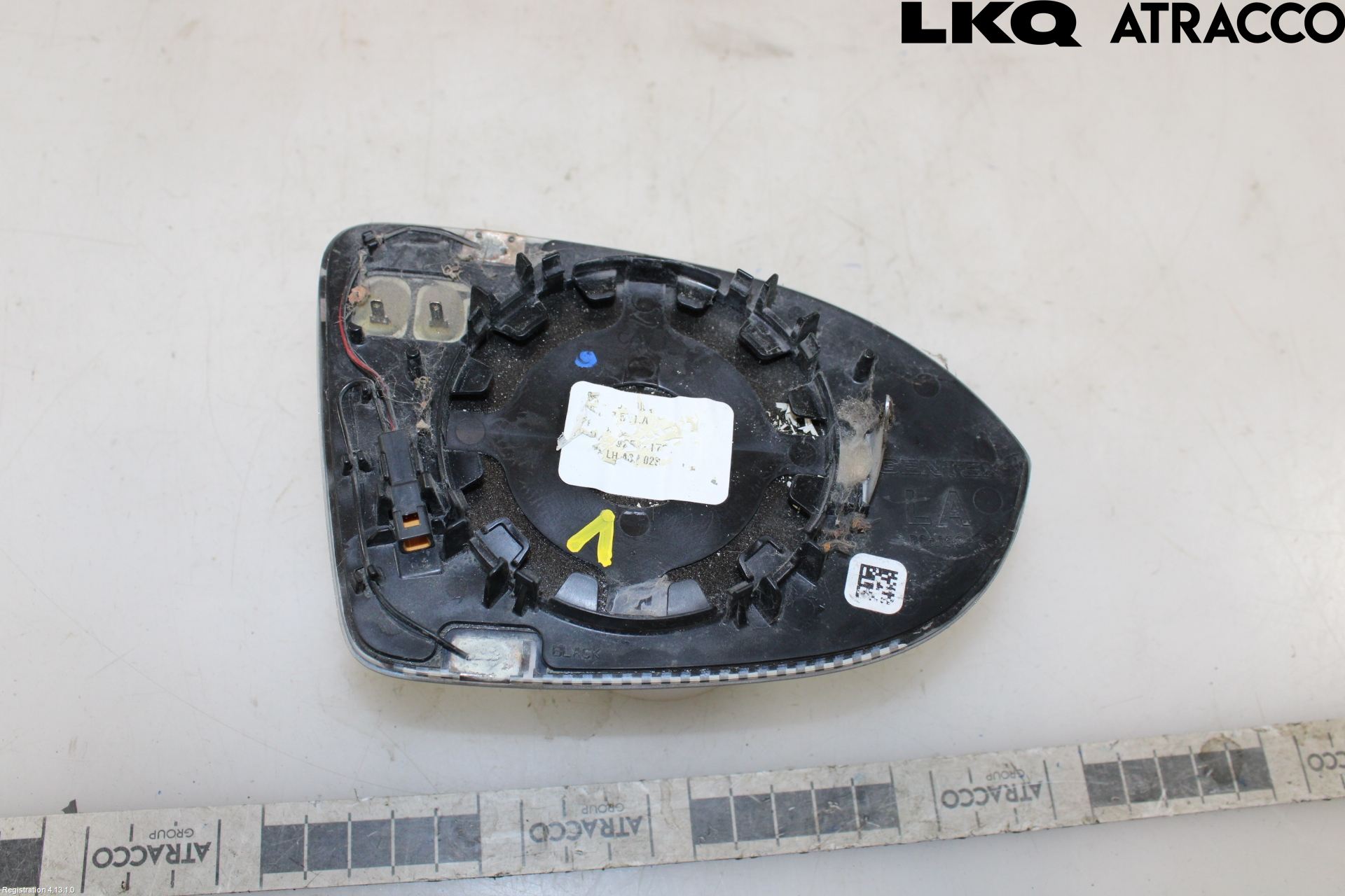 Volkswagen VW PASSAT 15-19 Spegelglas Vä