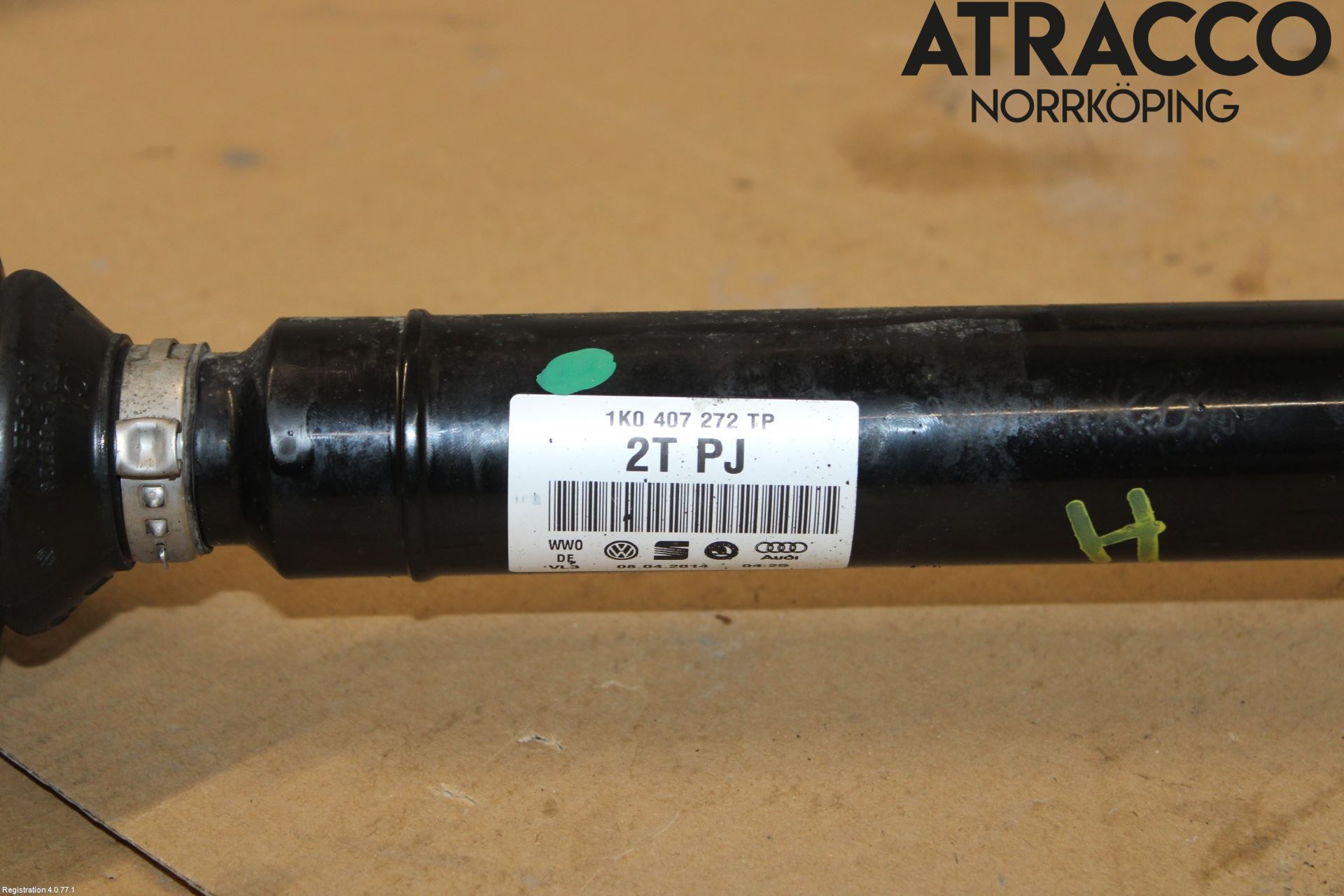 Volkswagen VW PASSAT 11-14 Drivaxel Fram Höger