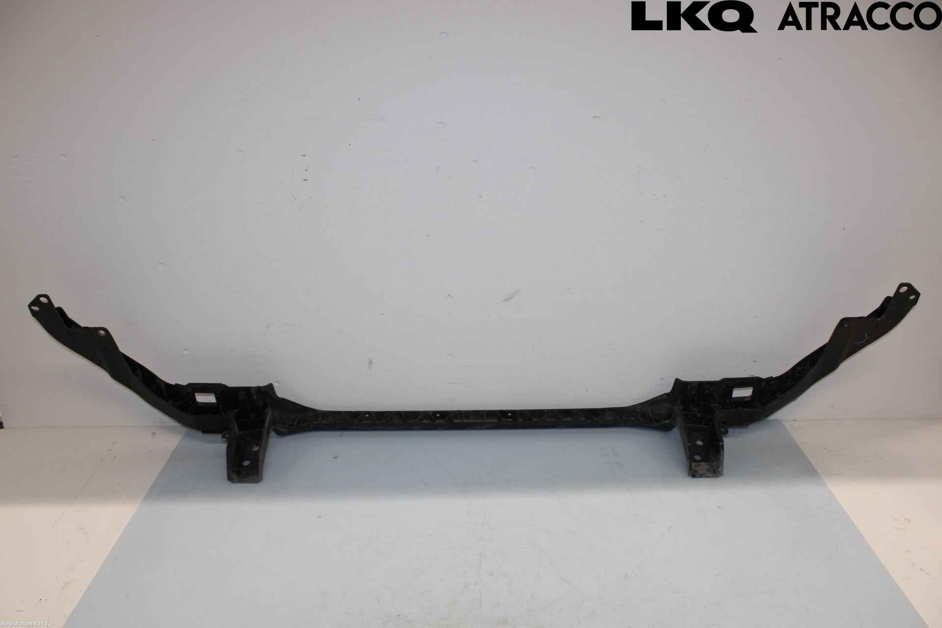 Jaguar XE (X760) 15-24 Frontplåt