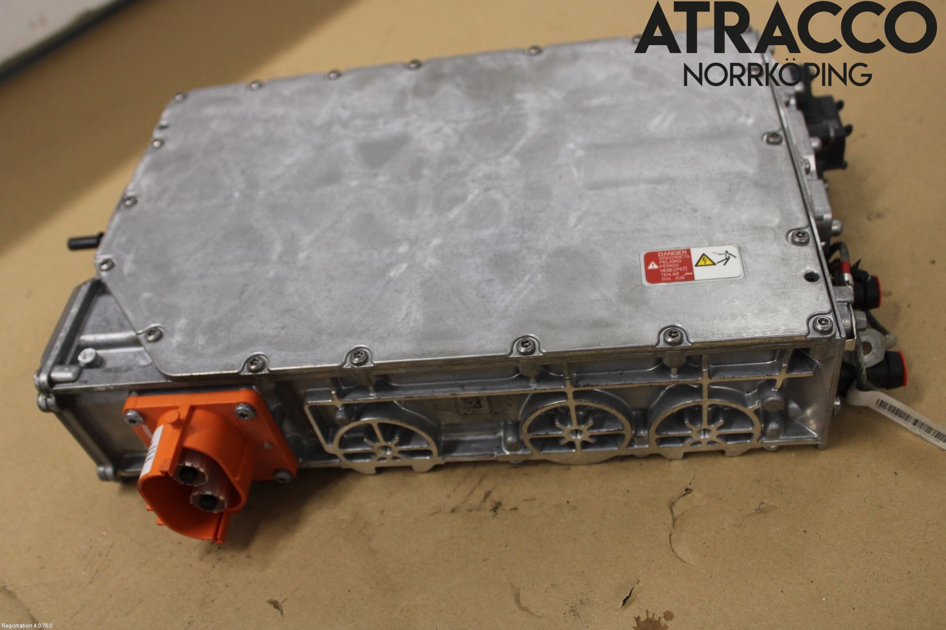 Jaguar I-PACE 18- Inverter Hybrid