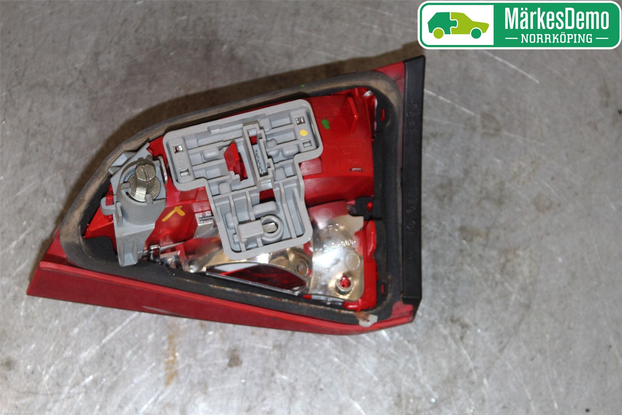 Audi A4/S4 08-11 Bakljus Lucka Vä