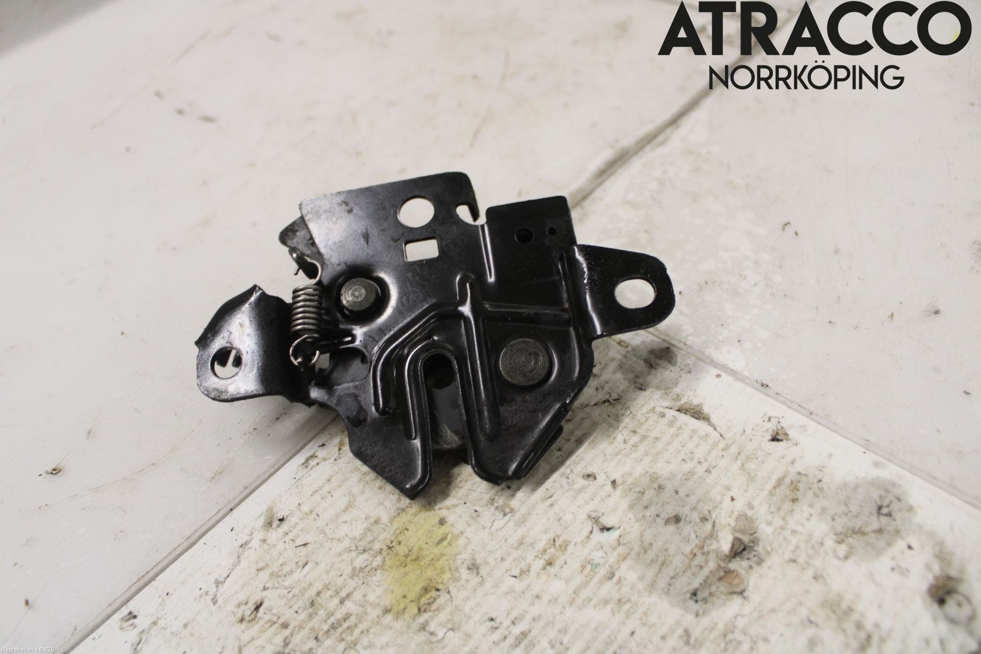 Toyota AVENSIS 09-15 Huvlås