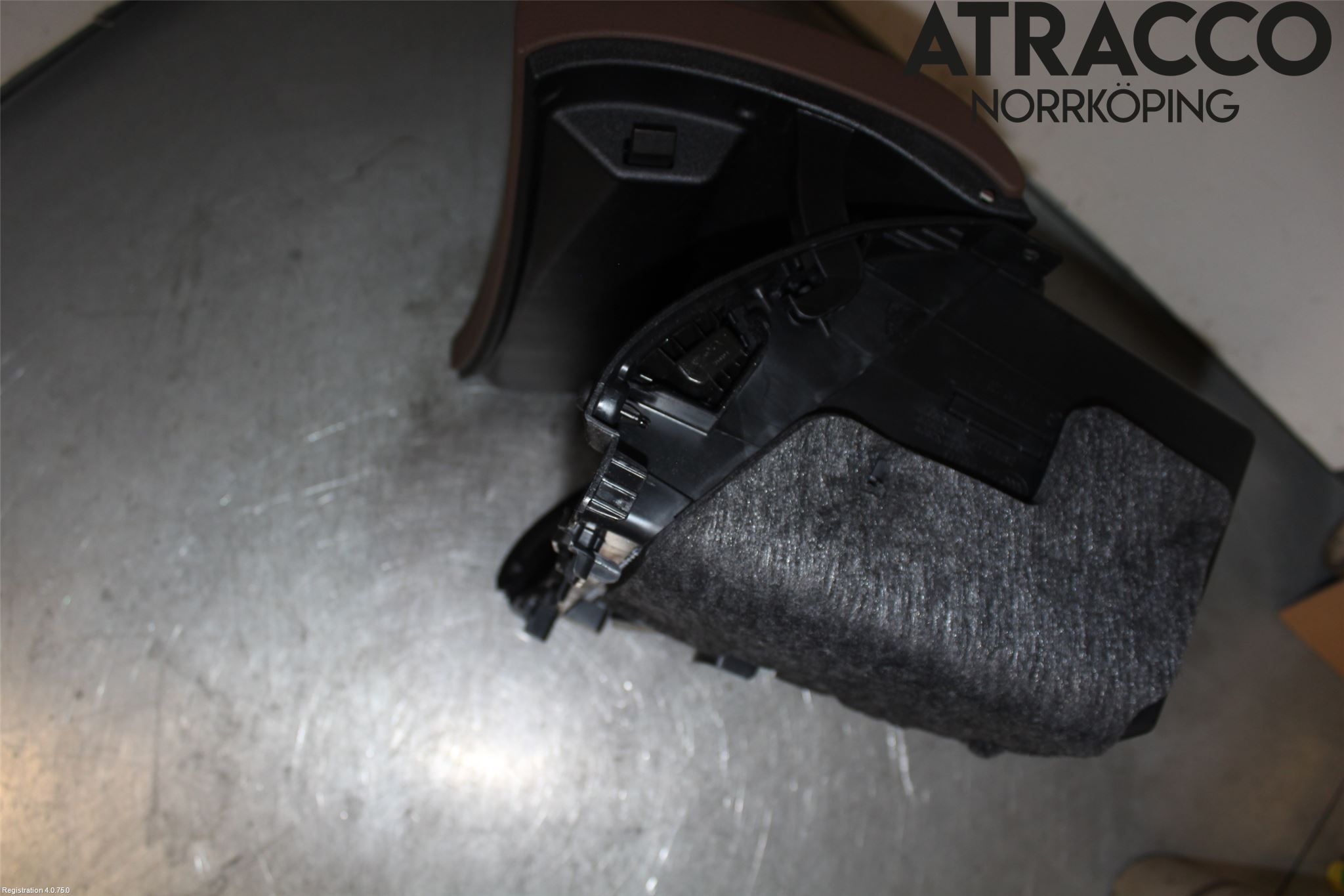 Mercedes-Benz MB E-KLASS (W213) 16-23 Handskfack