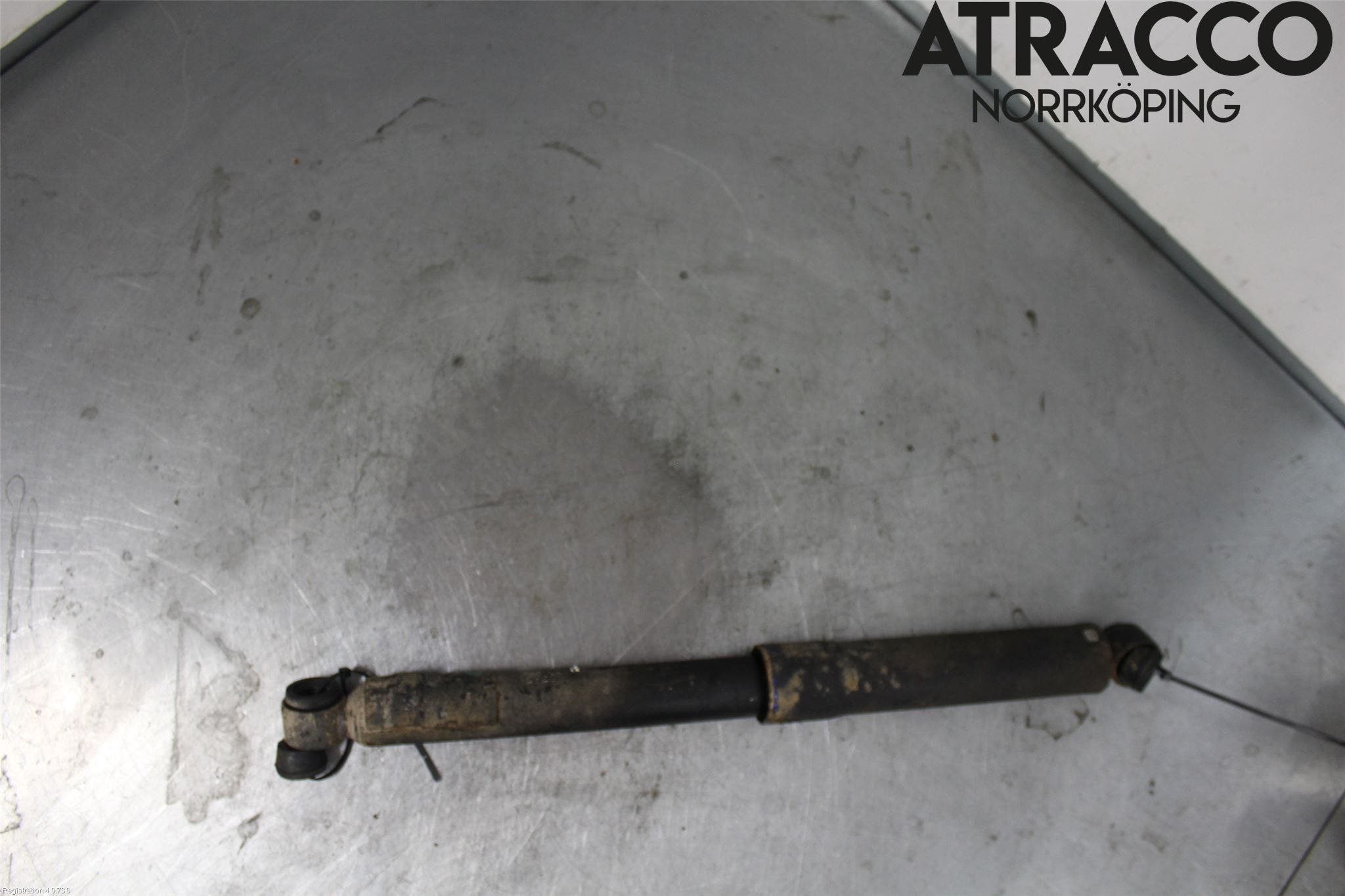 Toyota HILUX 16- Stötdämpare Bak