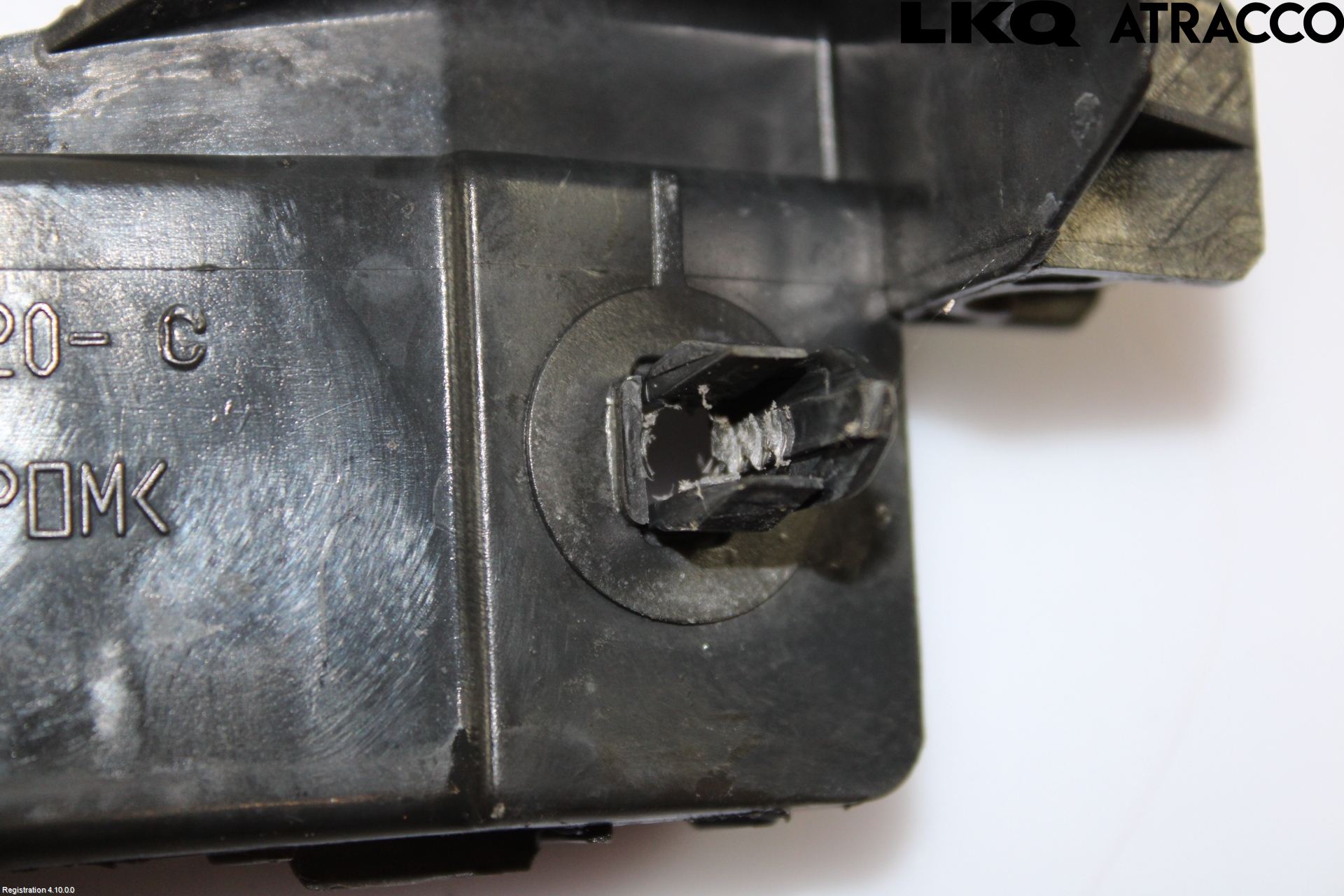Toyota AVENSIS 07-08 Stötfångarfäste Fram Hö