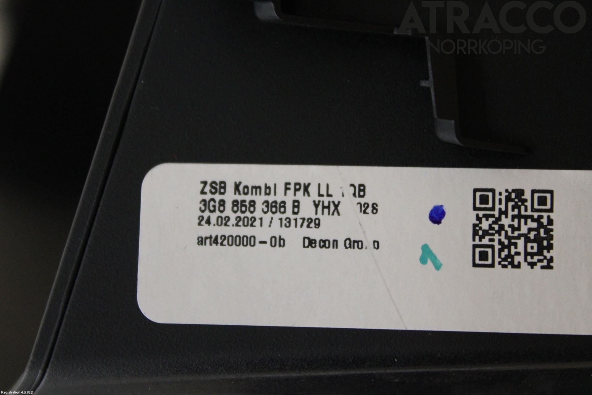 Volkswagen VW ARTEON 17- Instrument-Radio Sarg