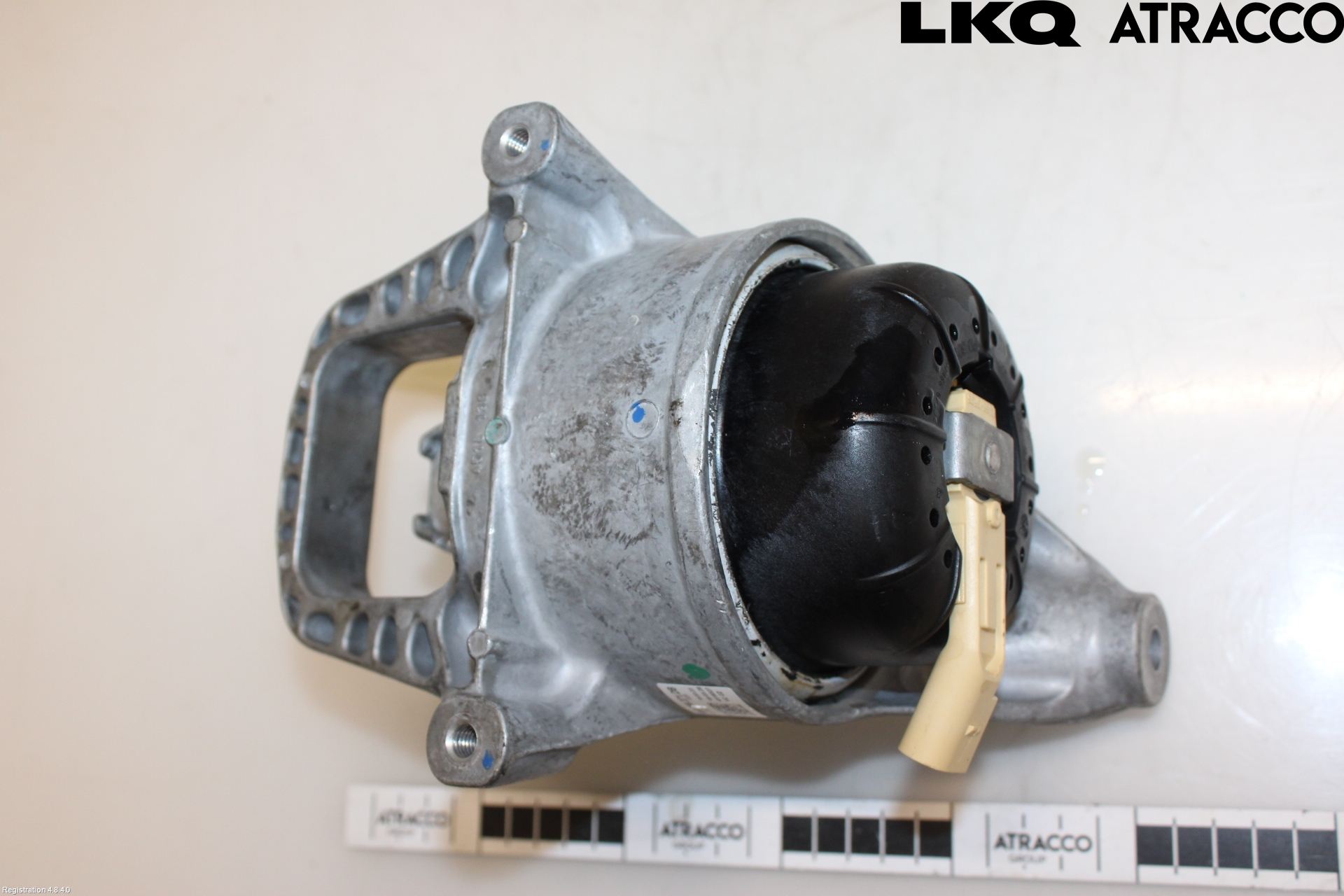 Audi A4/S4 B9 20- Motorfäste