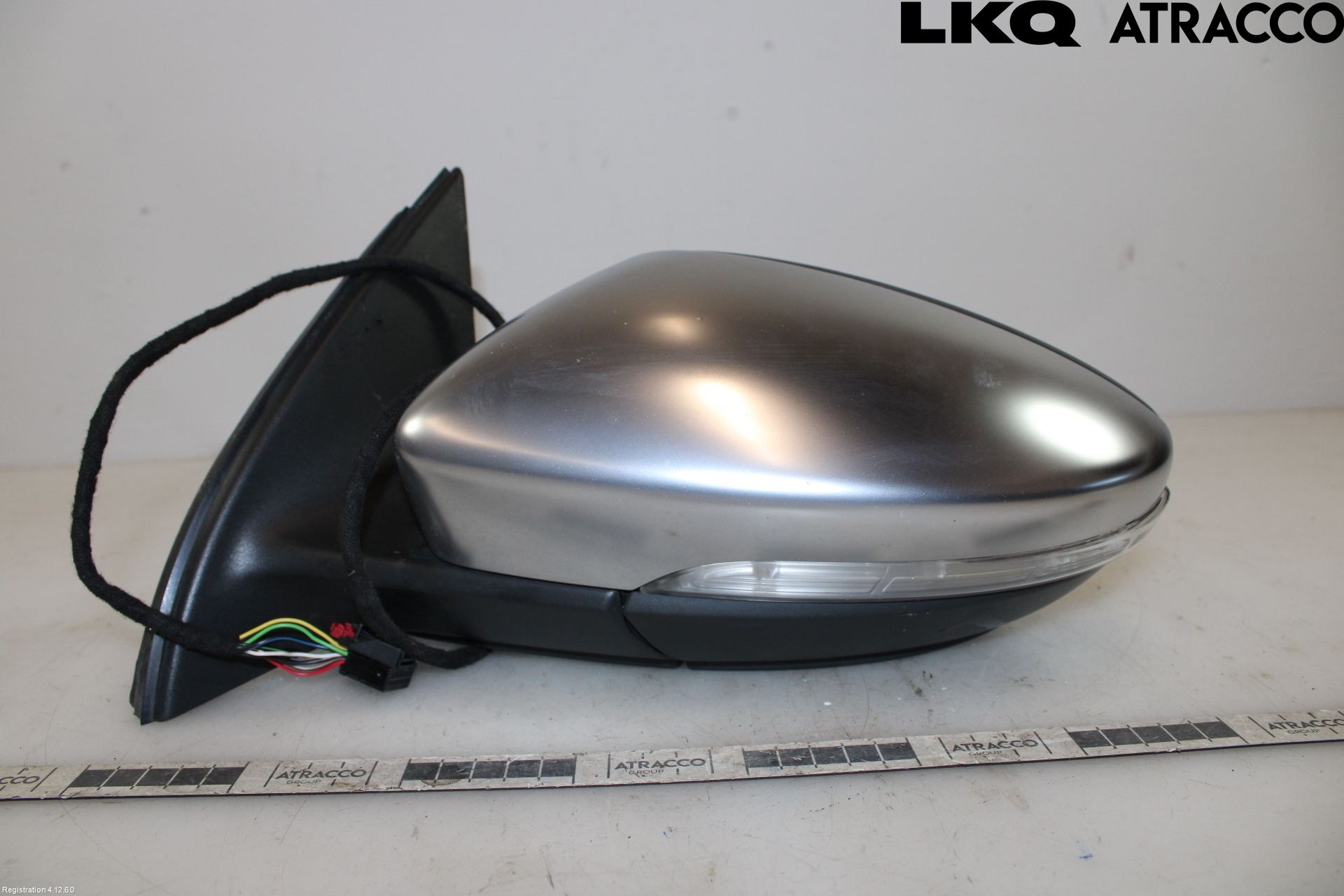 Volkswagen VW PASSAT 11-14 Spegel Yttre El Vä