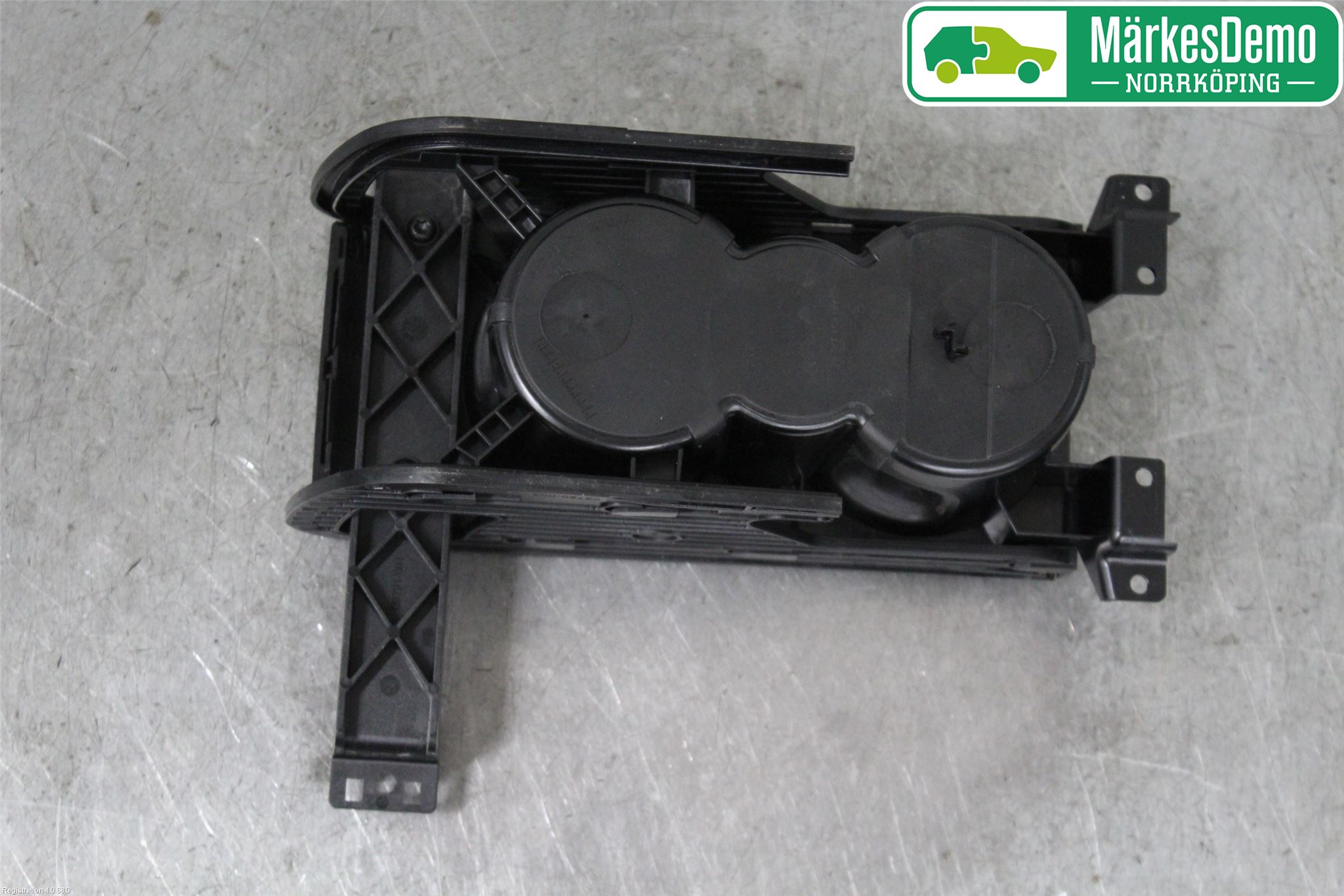 Jaguar F-PACE Mugghållare