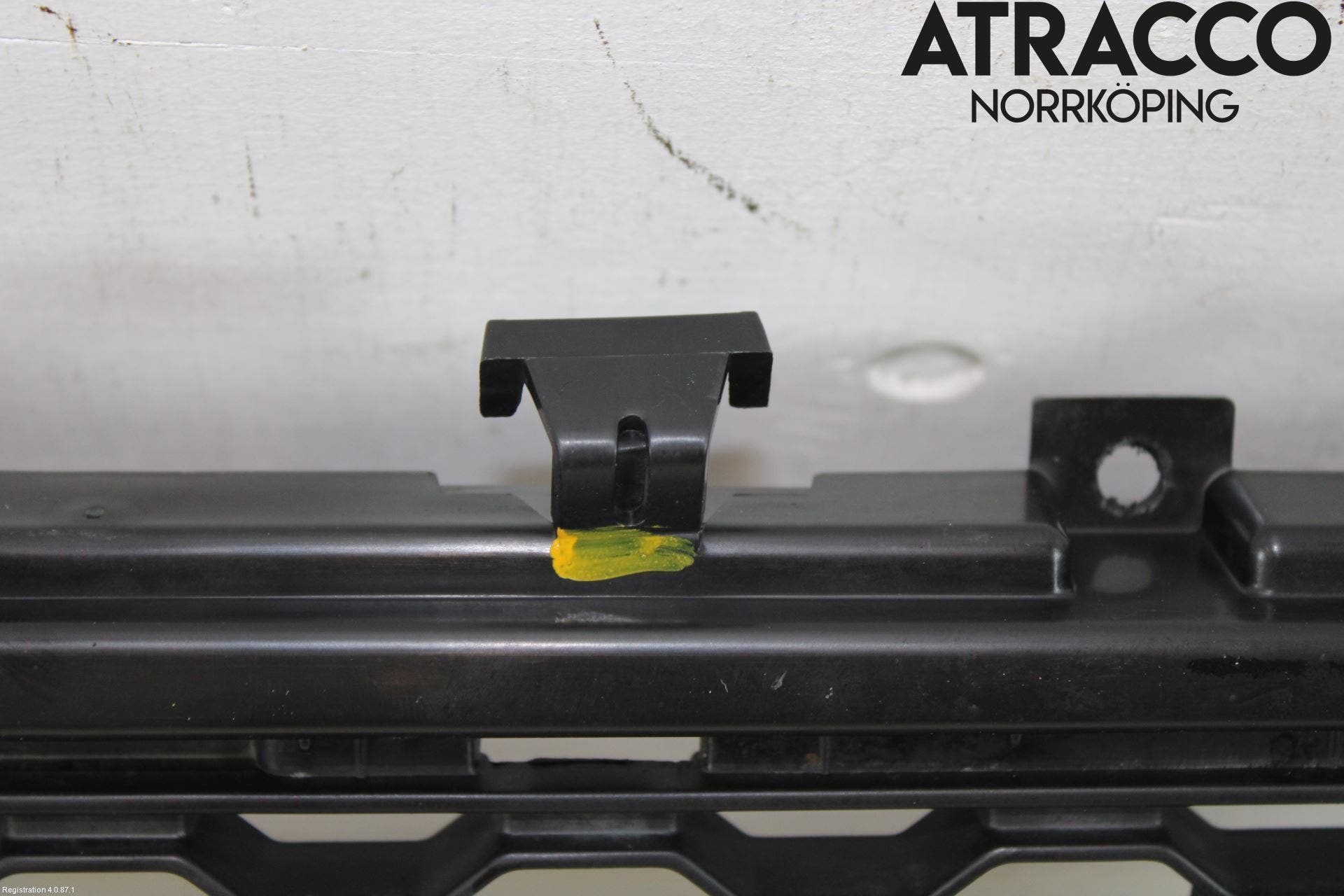 Jaguar XE (X760) 15-24 Grilldel Mitt