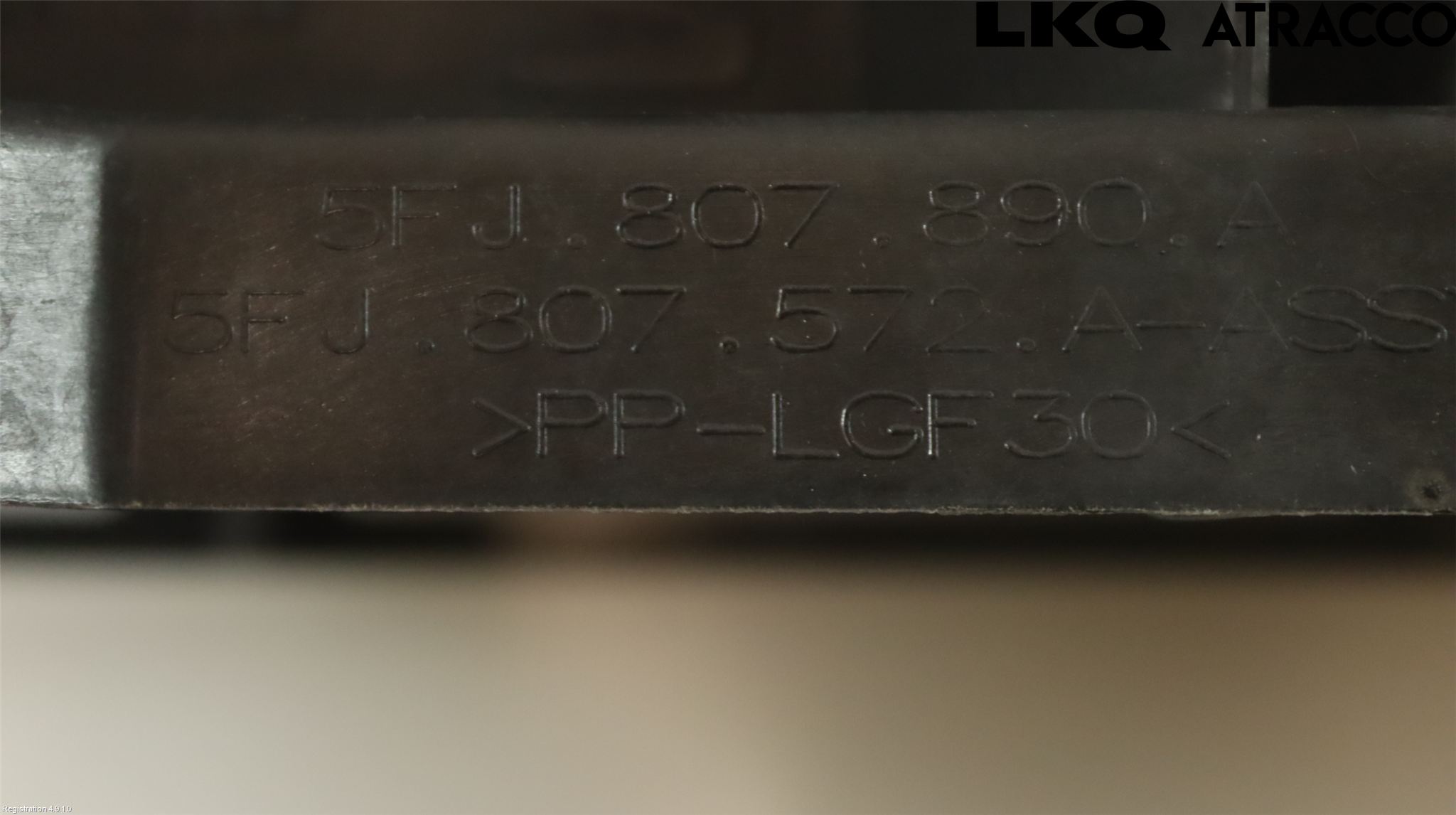 Seat TARRACO 19- Strålkastarsarg Höger