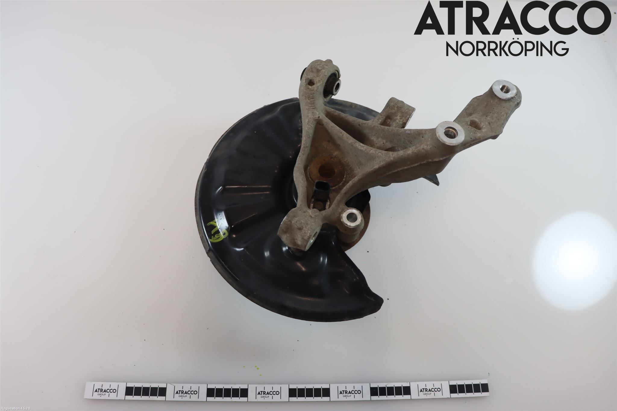 Skoda SUPERB 16-24 Hjullagerhus-Spindel Hö B