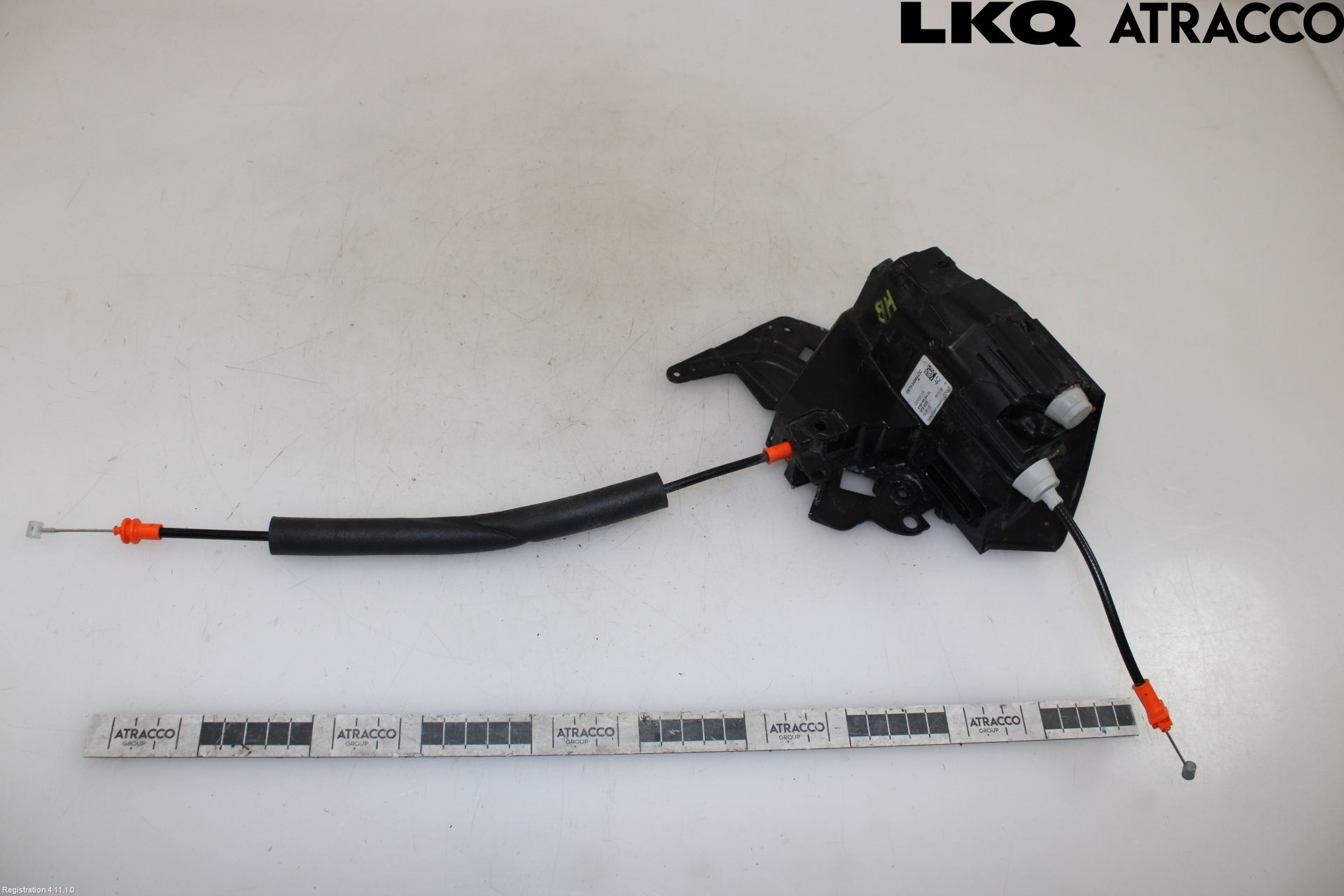 Jaguar XE (X760) 15-24 Låskista-Dörrlås