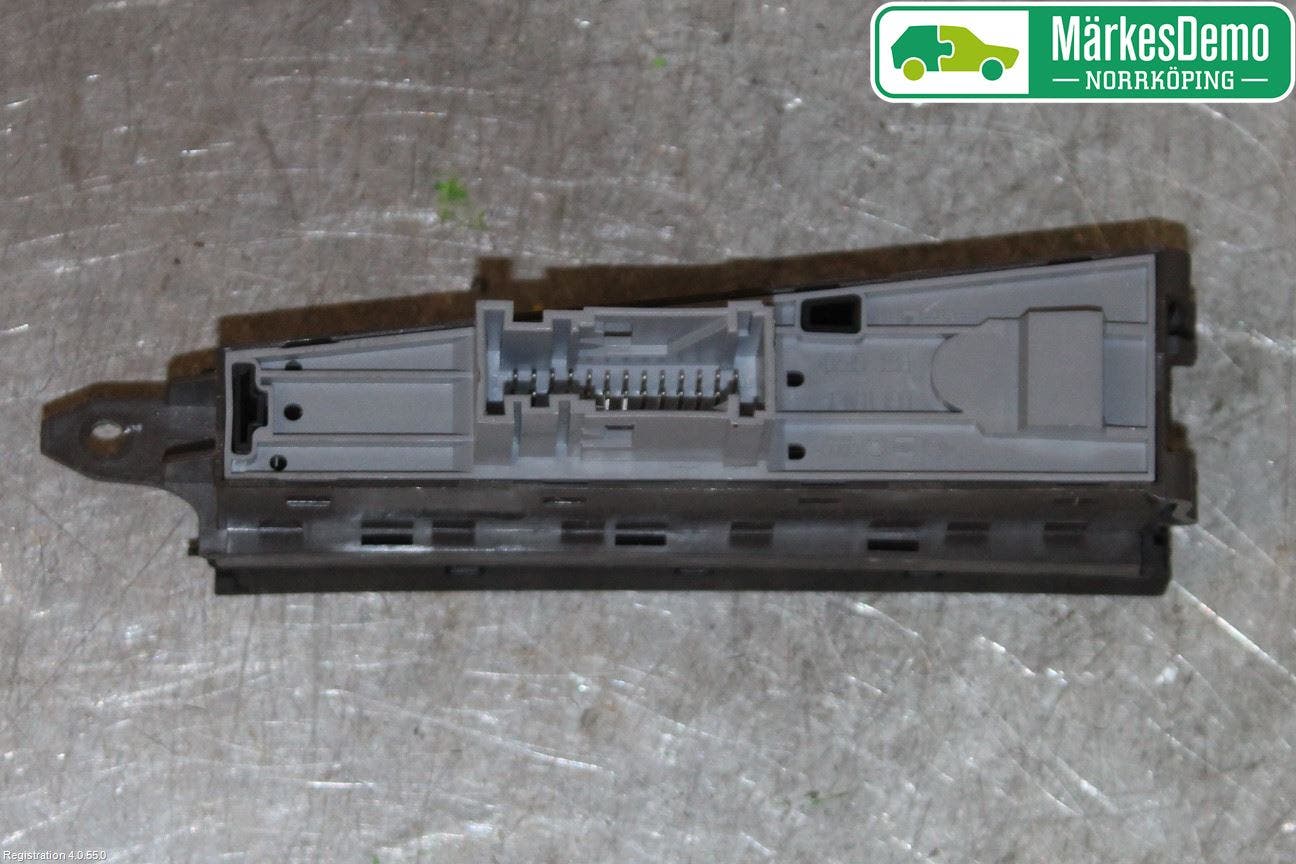 Volkswagen VW PASSAT 11-14 Strömställare Multifunktion