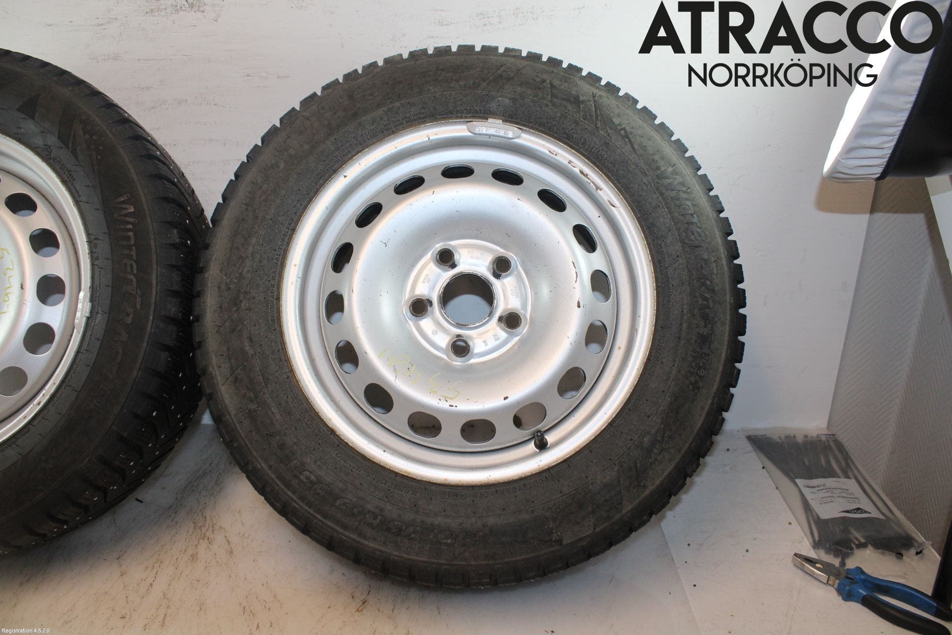 Volkswagen VW CADDY      04-10 Vinterdäck Plåtfälg 4St