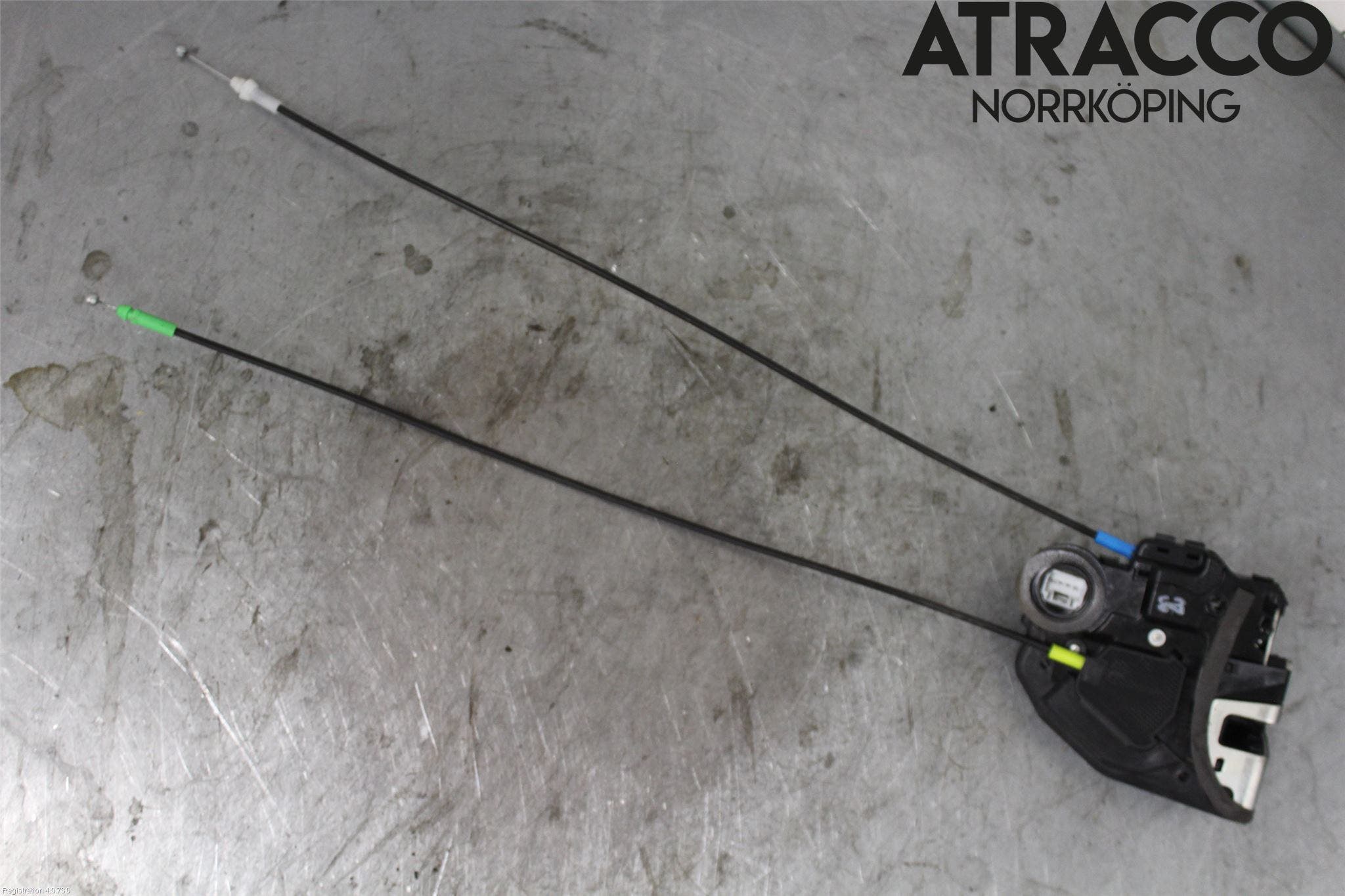 Toyota AURIS 10-12 Låskista-Dörrlås