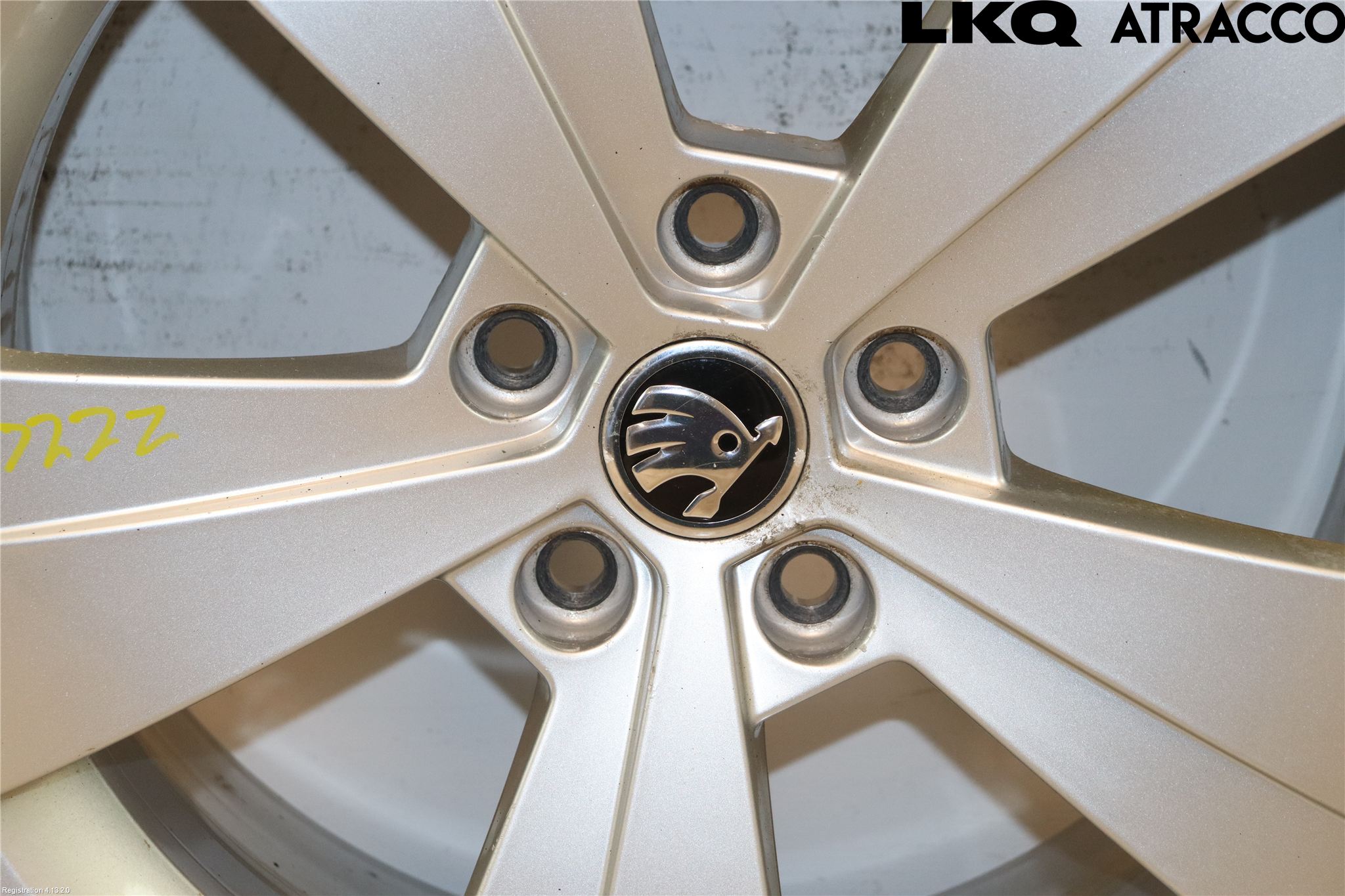 Skoda SUPERB 16-24 Fälg Aluminium