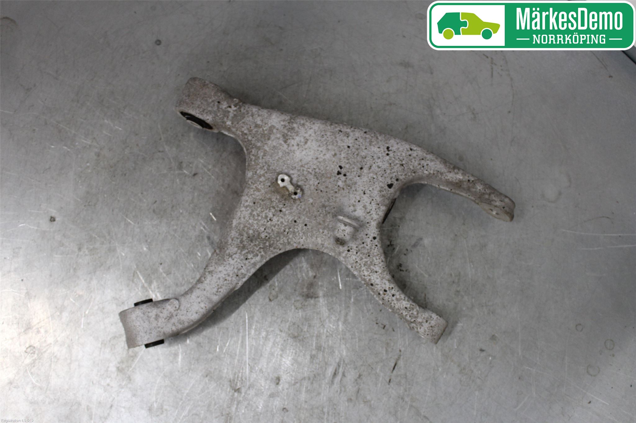 Audi A8/S8 4H 10-17 Bärarm Bak Vänster