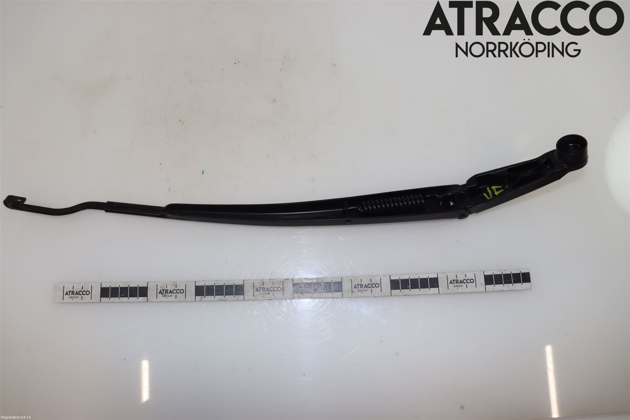 Toyota RAV4 13-18 Torkararm Armar Vindruta
