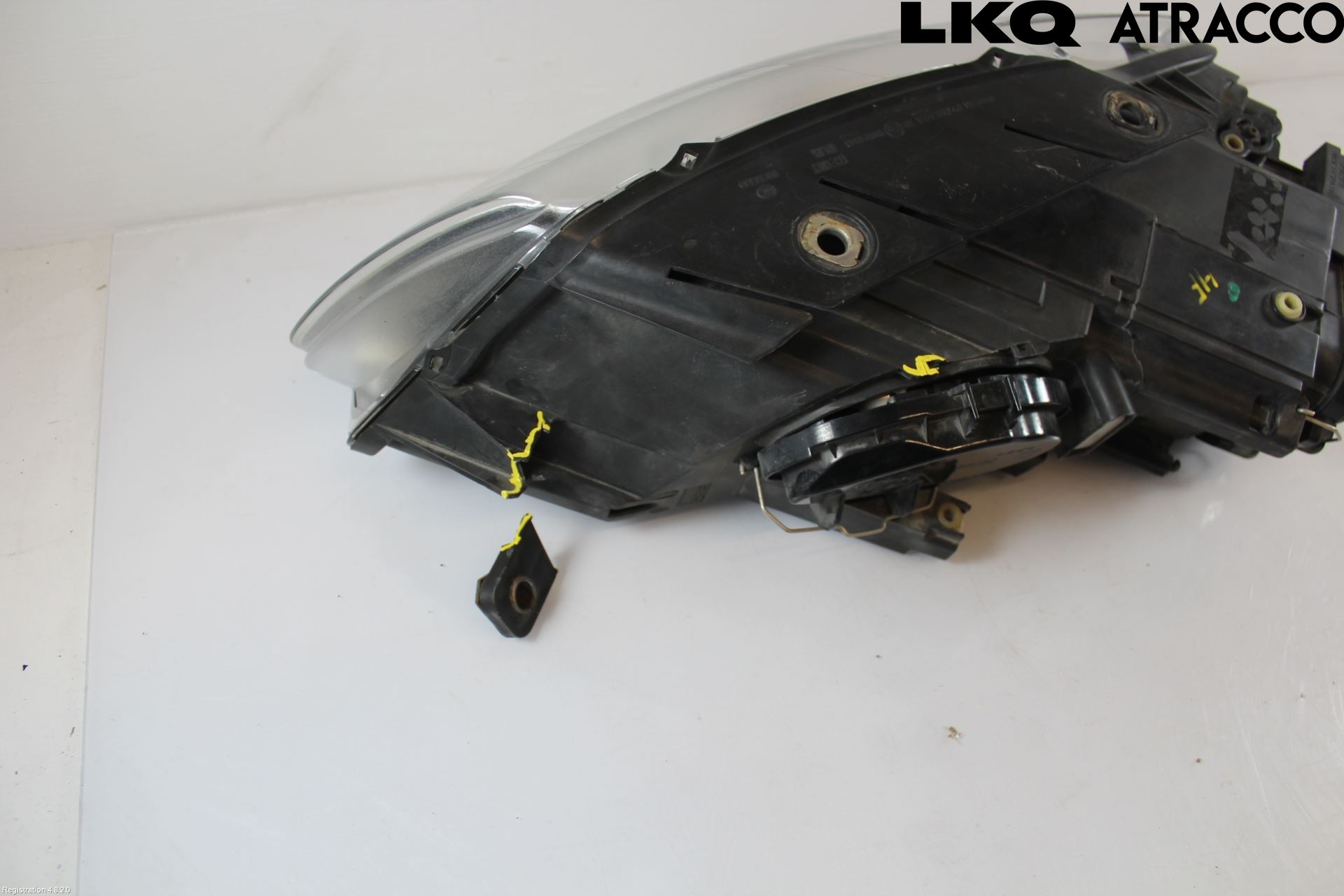Volkswagen VW PASSAT 05-11 Strålkastare Höger