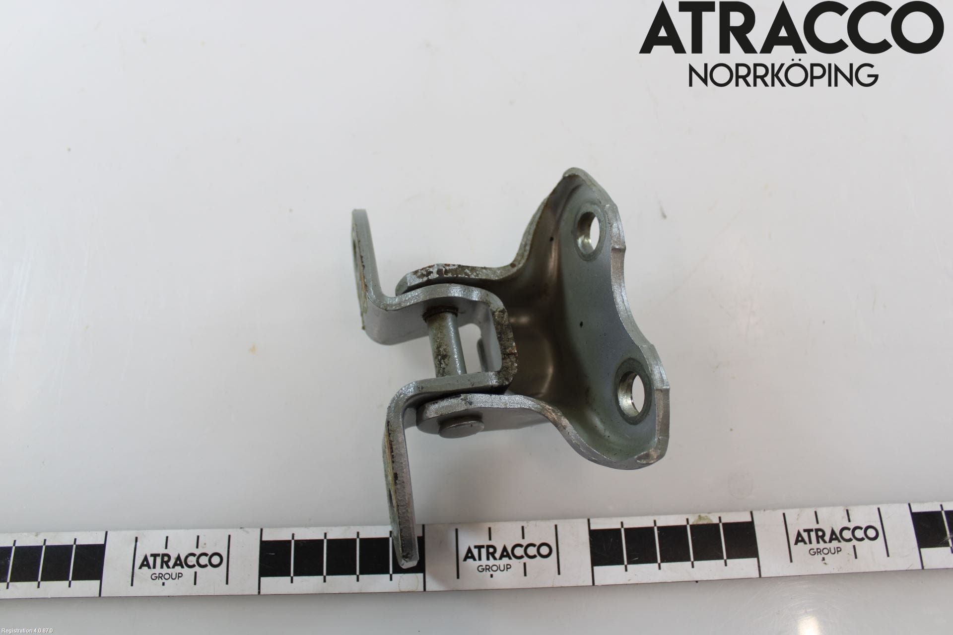 Toyota YARIS XP130 12-14 Dörrgångjärn