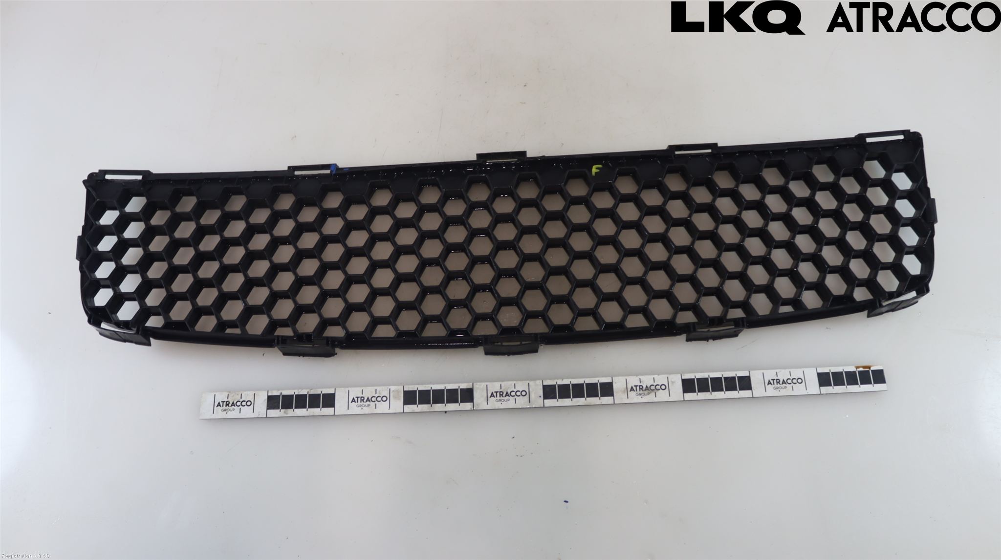 Toyota YARIS XP90 06-11 Grill-Galler
