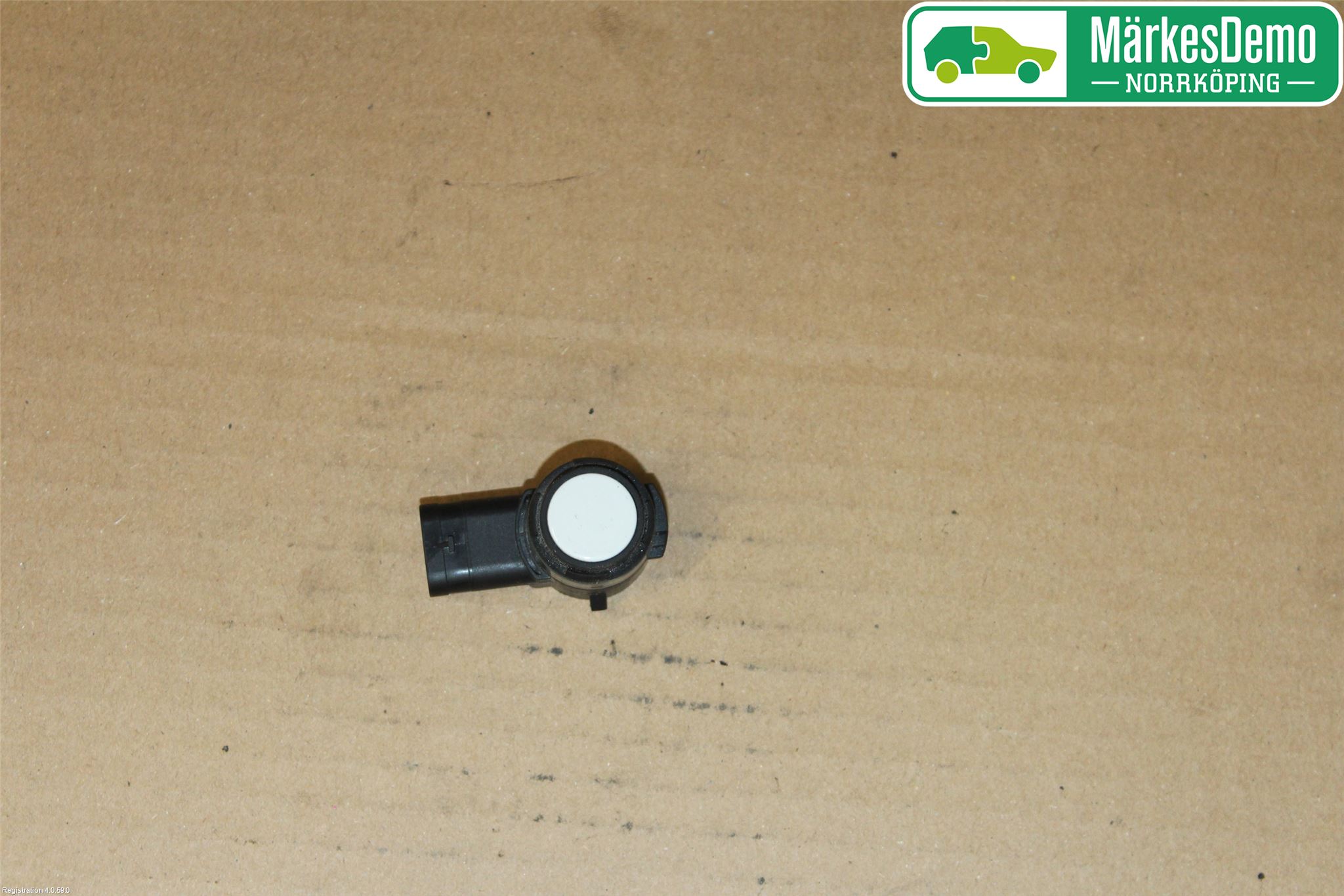 Volkswagen VW PASSAT 15-19 Parkeringshjälp Frontsensor