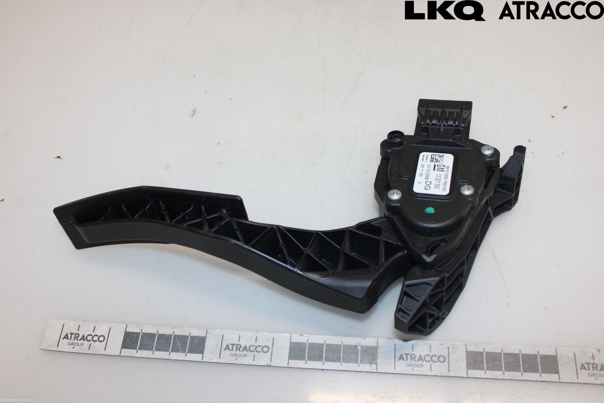 Opel INSIGNIA 09-16 Gaspedal
