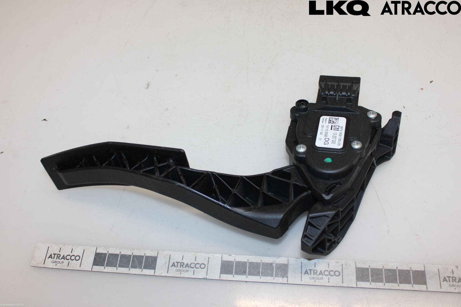 Opel INSIGNIA 09-16 Gaspedal