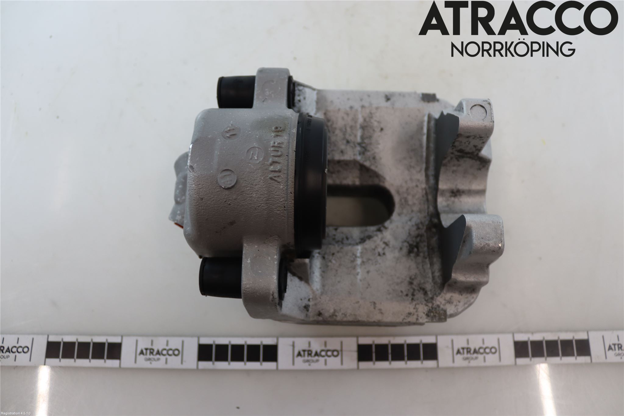 BMW 5 F10/F11/F18 09-17 Bromsok Fram Höger