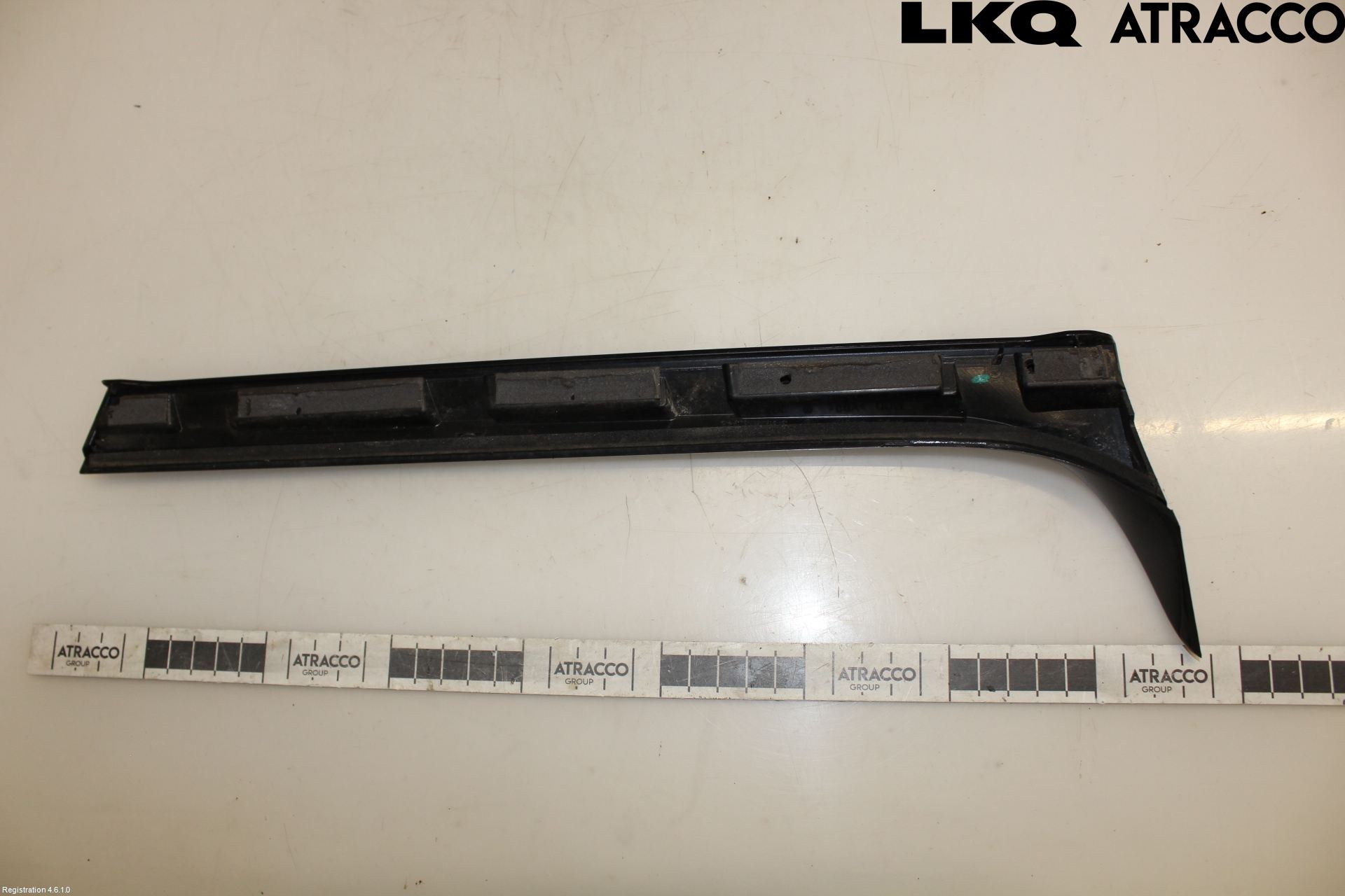 Volkswagen VW PASSAT 20-24 Spoiler Baklucka