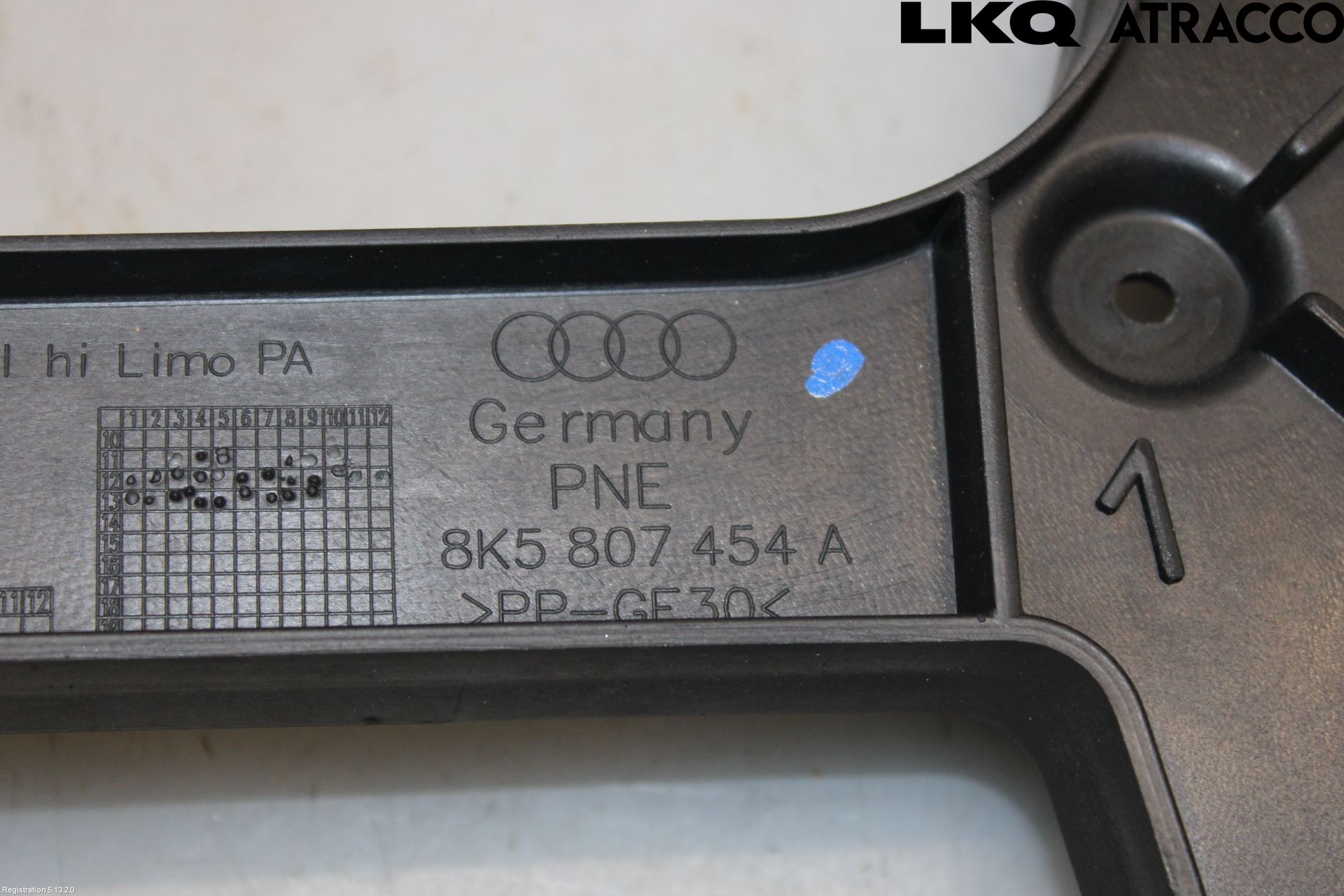 Audi A4 12-15 Stötfångarfäste Bak Hö