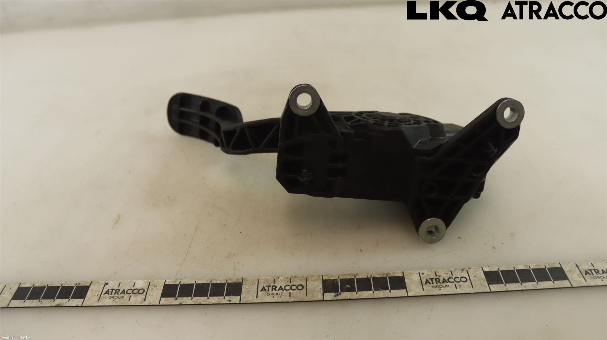 Toyota YARIS CROSS XP21 21- Gaspedal