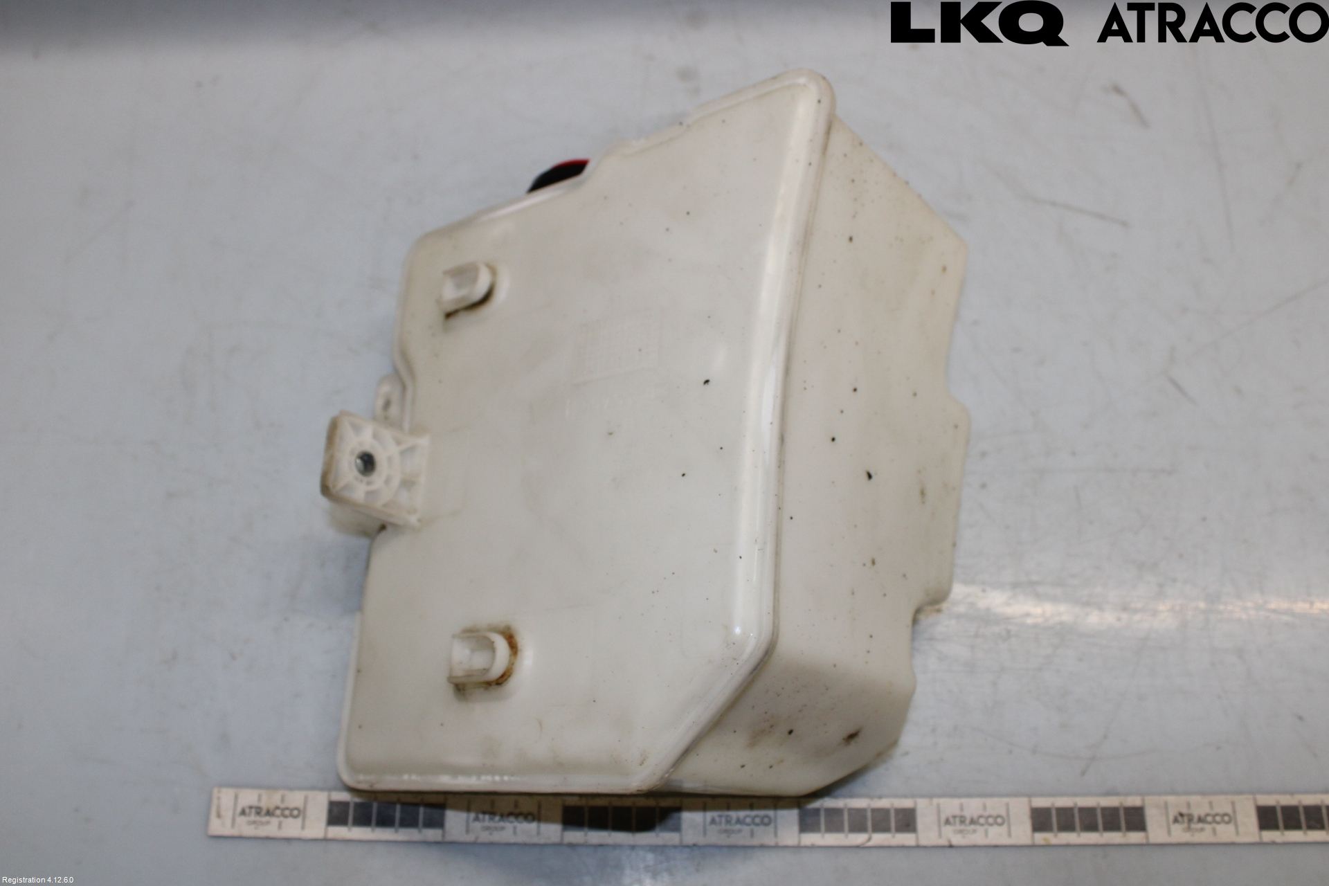 Volkswagen VW PASSAT 05-11 Spolartank Vindruta-Strål