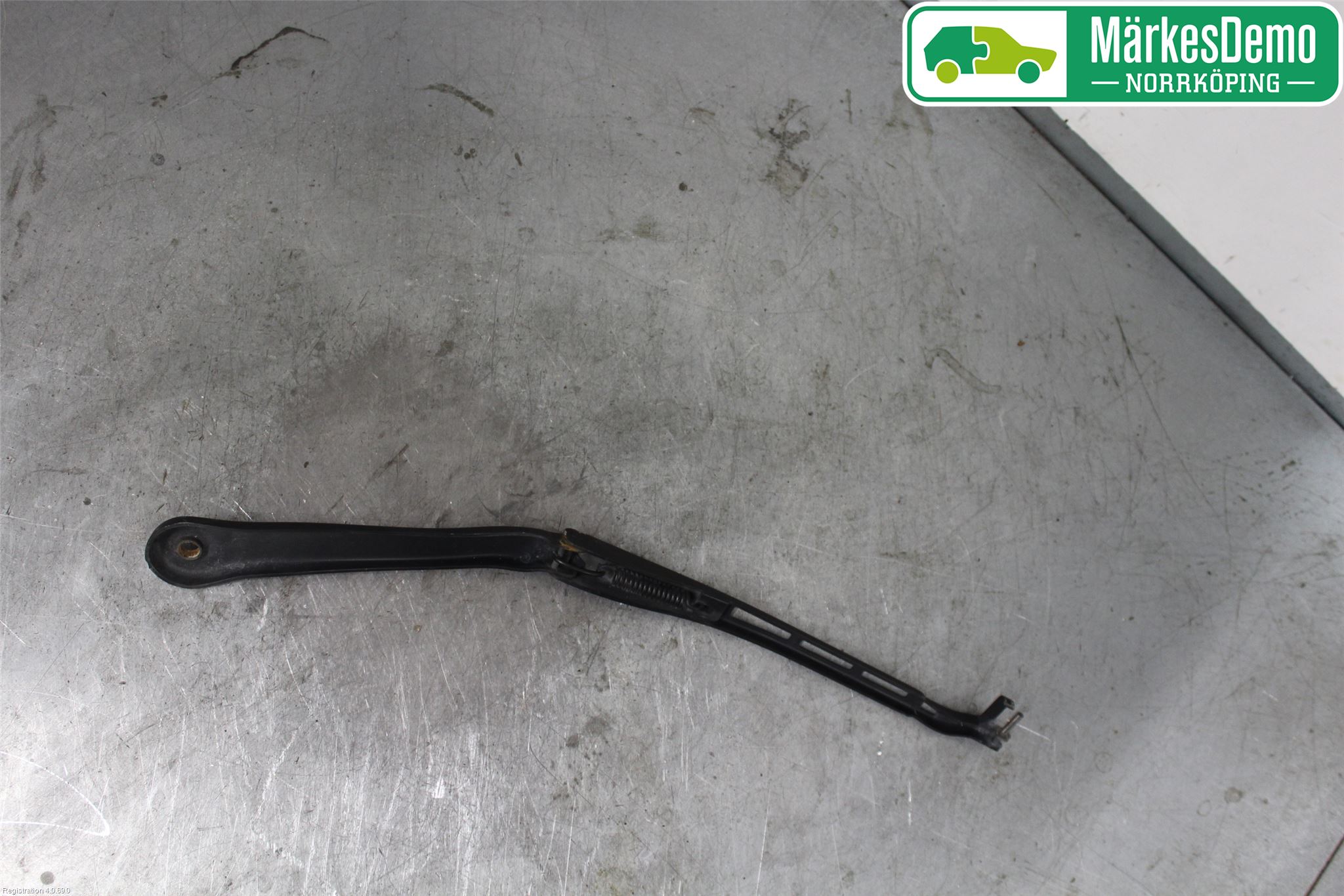BMW 3 E90/91 SED/TOU 05-12 Torkararm Armar Vindruta