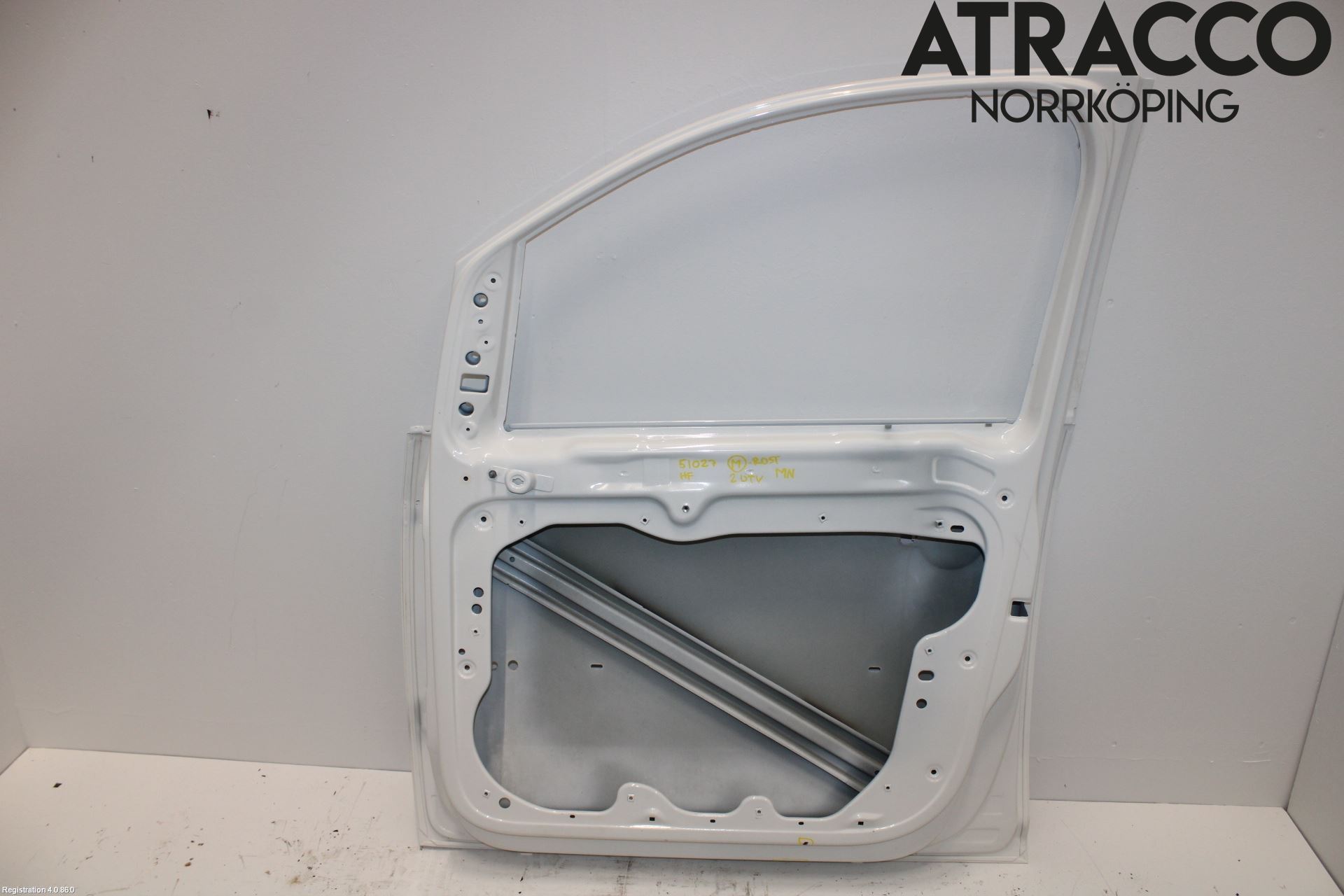 Volkswagen VW CADDY 11-15 Dörr Fram Höger