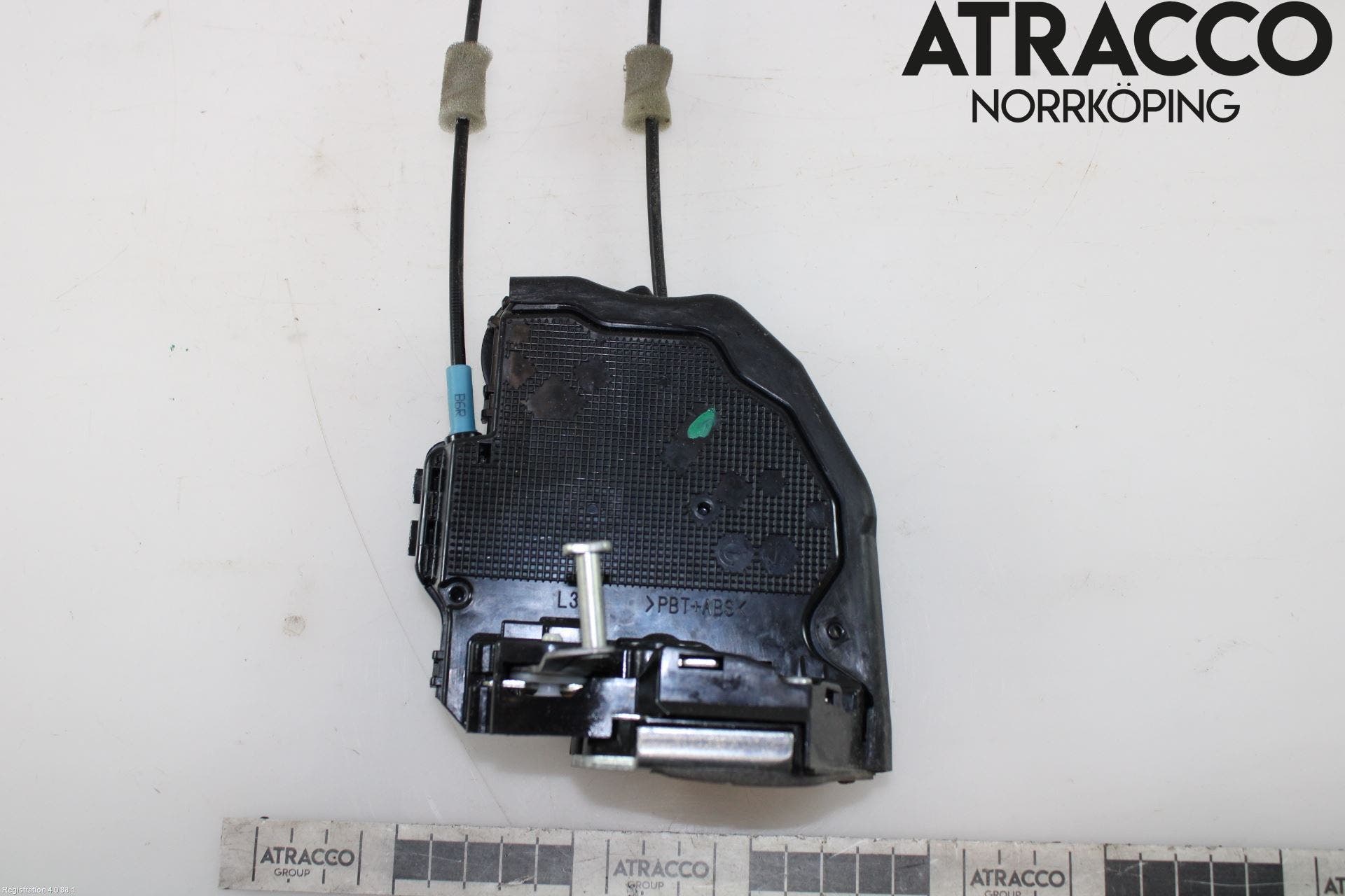 Toyota RAV4 13-18 Låskista-Dörrlås