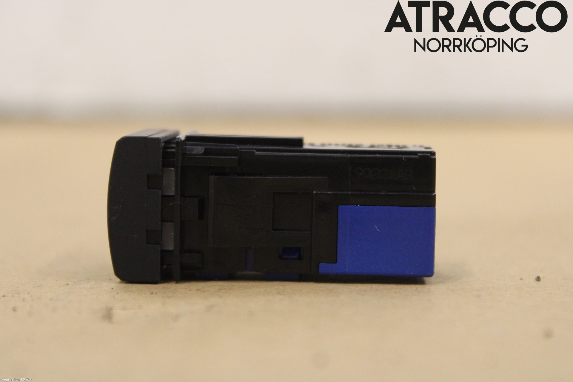 Toyota COROLLA 19- Strömställare Övrigt