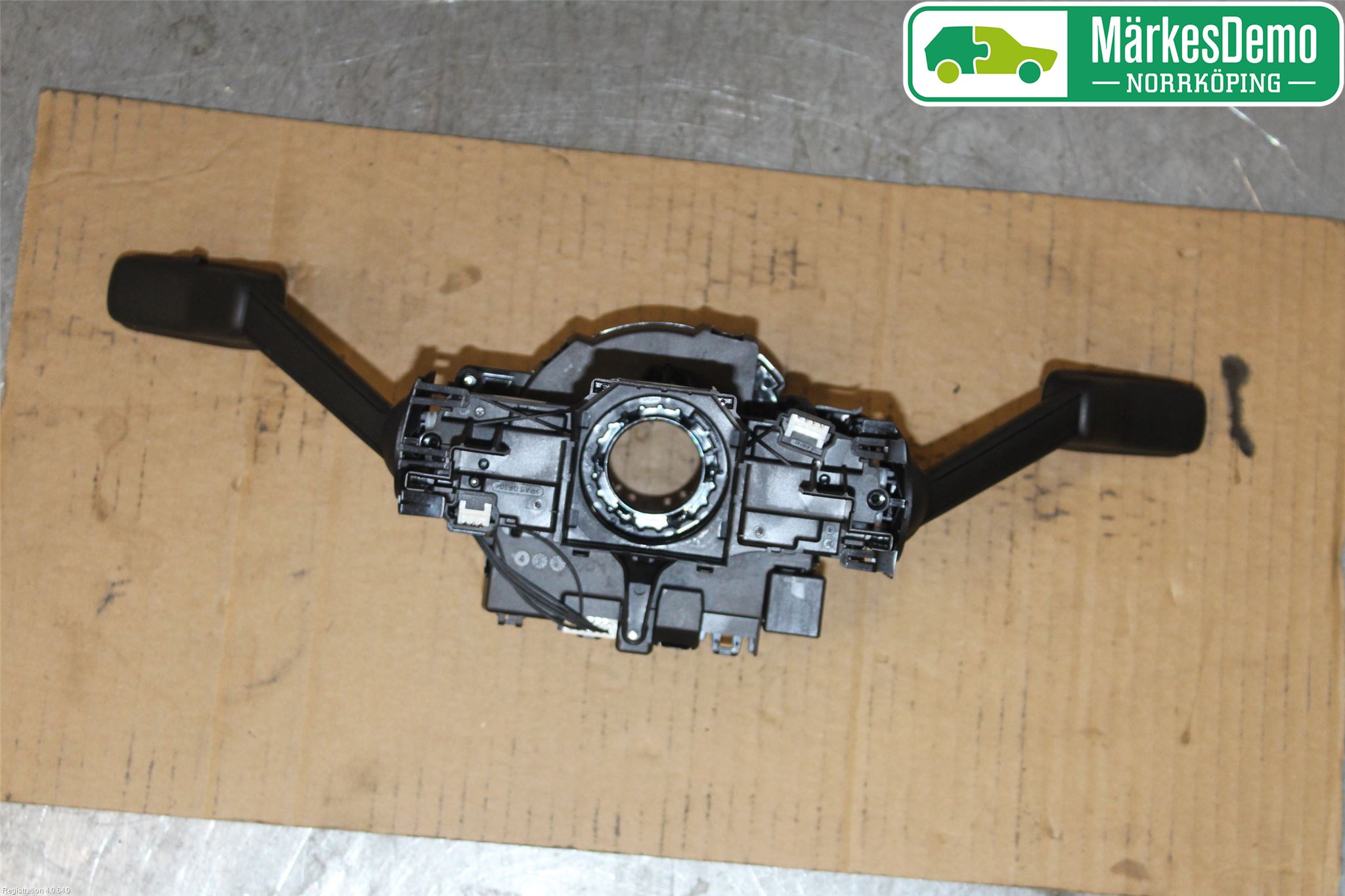 Volkswagen VW PASSAT 15-19 Spakcentral