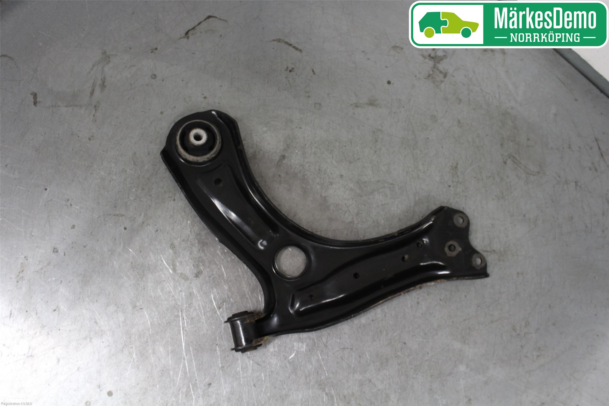 Volkswagen VW POLO 10-17 Bärarm Fram Undre Hö